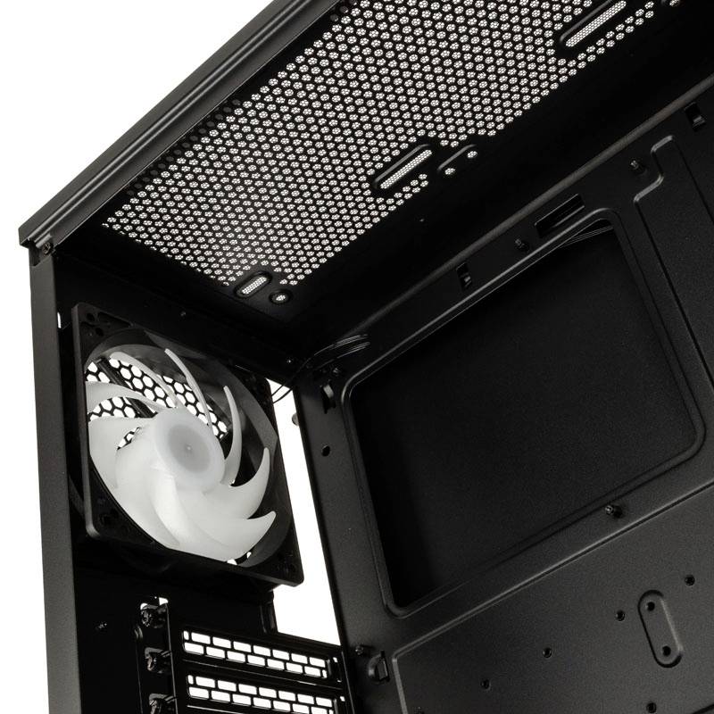 Ein leeres Computergehäuse mit eingebautem Lüfter an der Rückwand, zeigt Platz für Komponenten und Luftzirkulation.