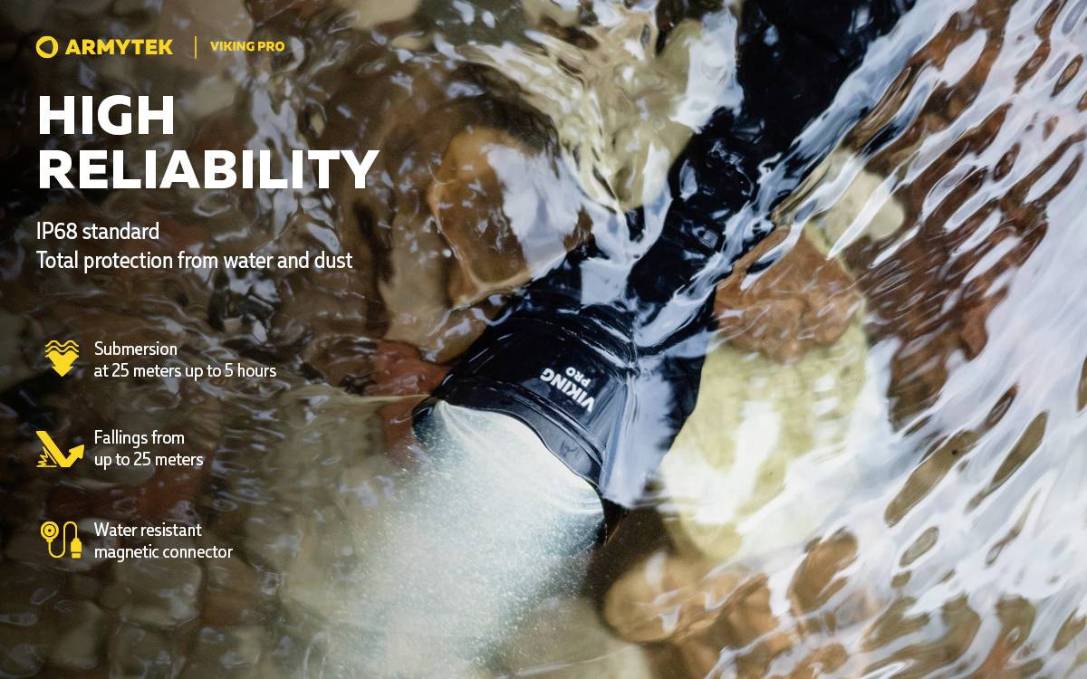 ArmyTek Viking Pro Warm LED Taschenlampe akkubetrieben 2050lm 136g