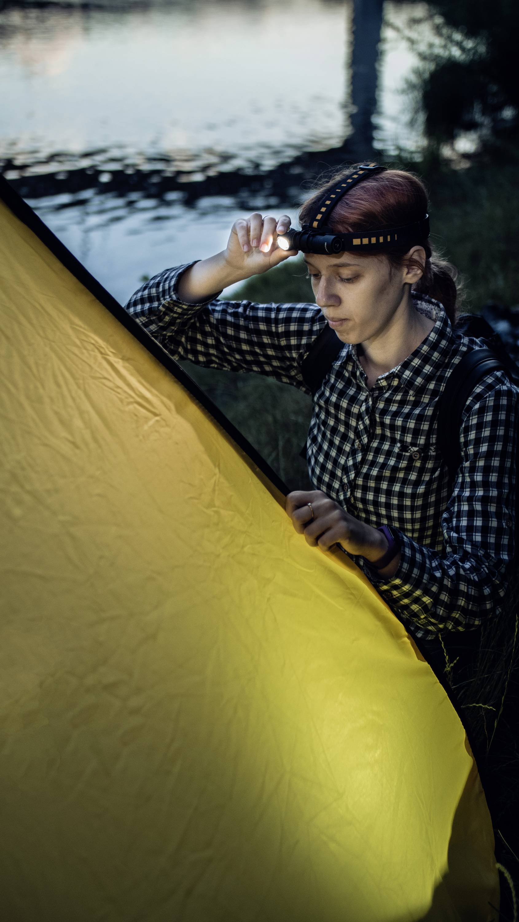 ArmyTek Wizard C2 WG Warm LED Stirnlampe akkubetrieben 1100lm 13h F09201W