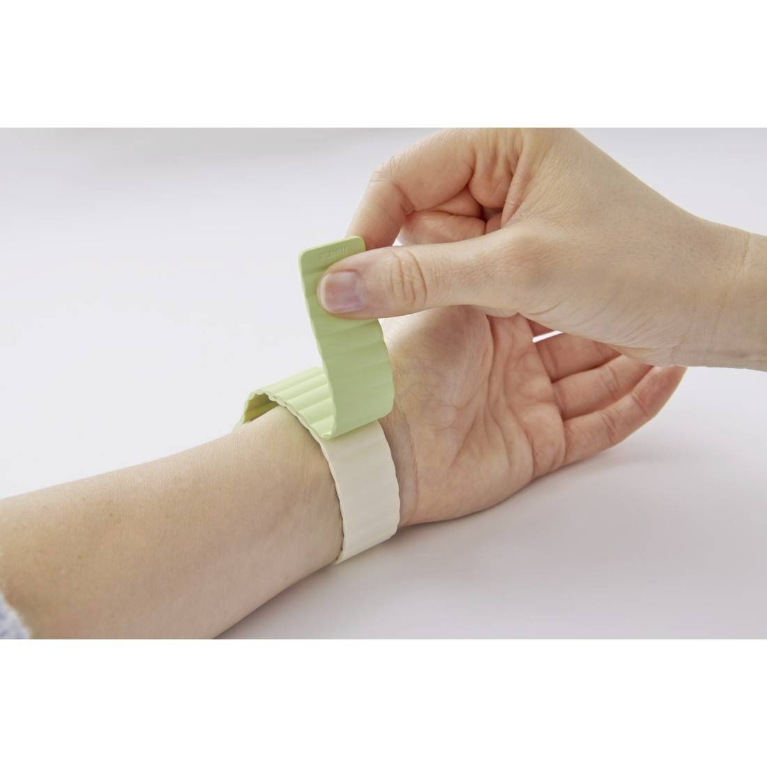 Hama Fantastic Feel Armband mit Magnetverschluss 42 mm, 44 mm, 45 mm, 49mm Grün, Beige Watch Series 1, Watch Series 2, Watch