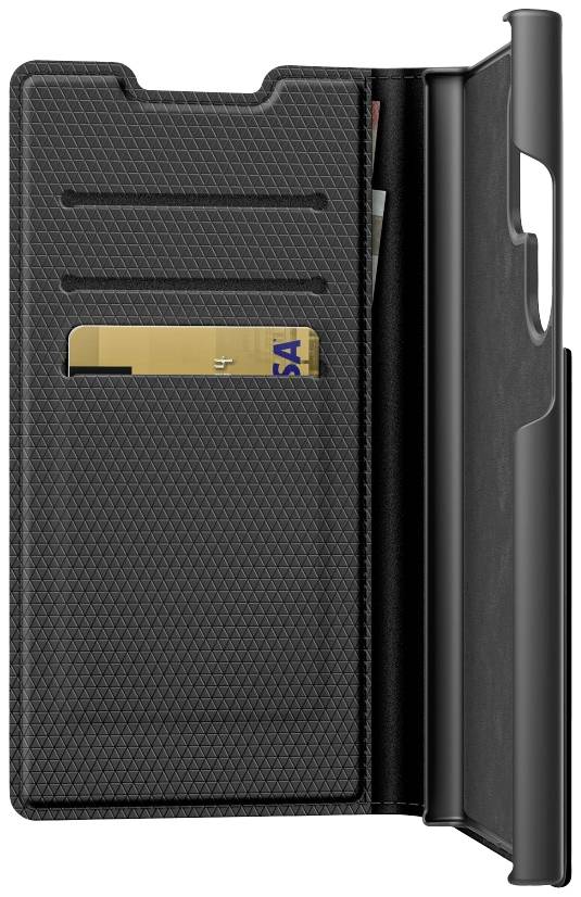 Eine schwarze Handyhülle aus Stoff mit Kartenfächern. Eine Kreditkarte steckt im oberen Fach.