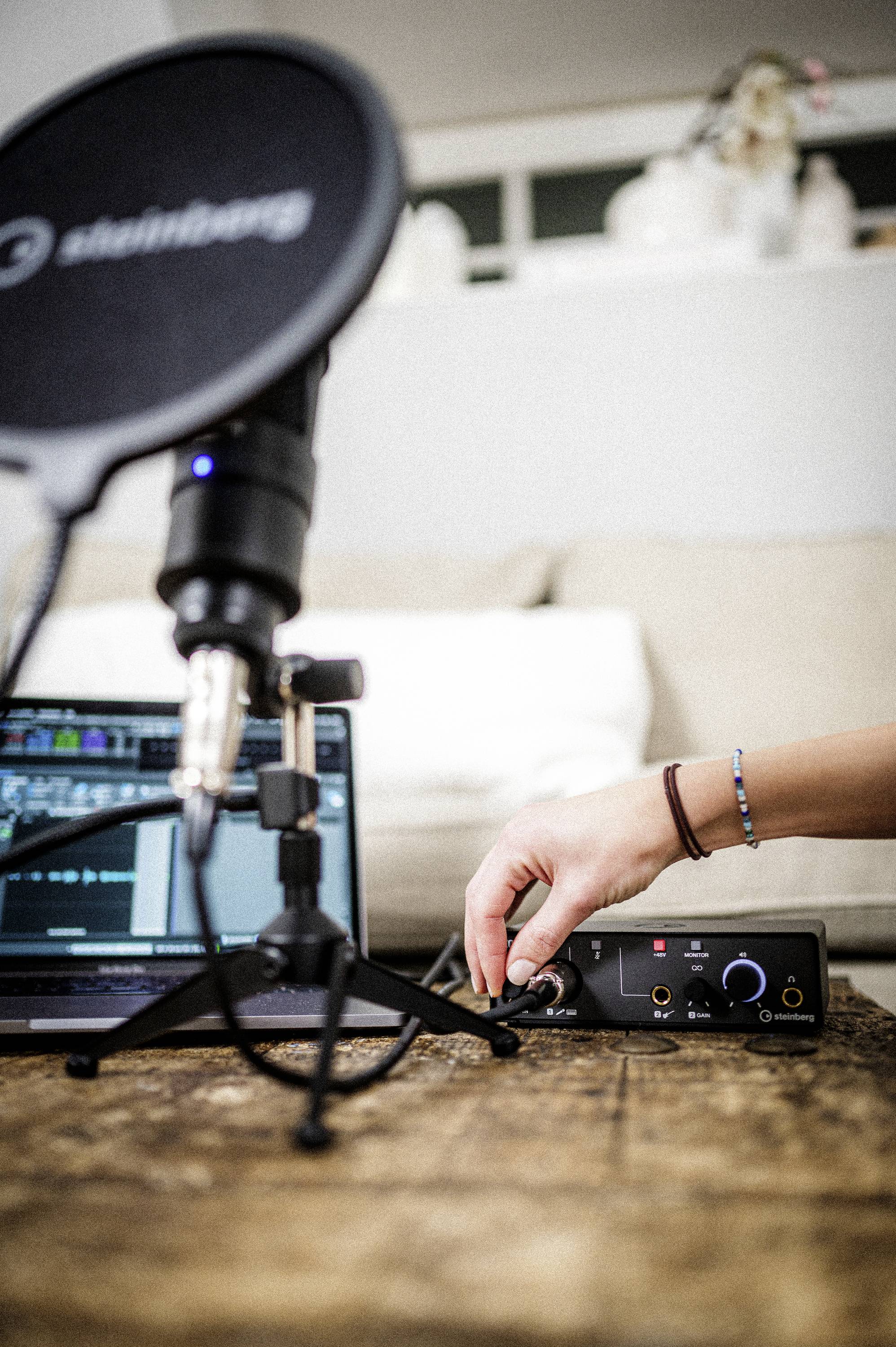 Audio Interface Steinberg IXO12 Podcast Pack inkl. Software