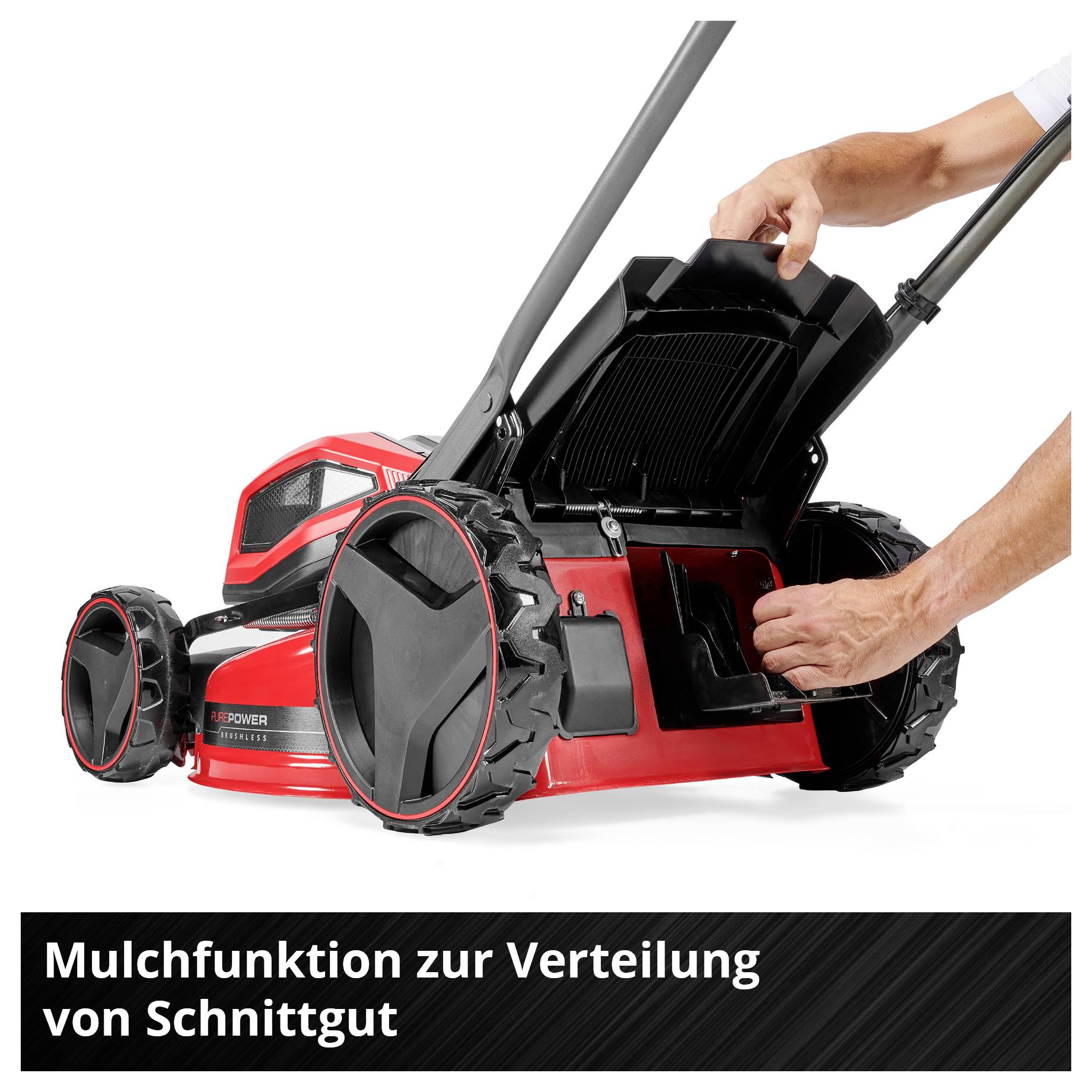 Rasenmäher mit geöffneter Klappe; Hände entnehmen Grasfangsack. Text: 'Mulchfunktion zur Verteilung von Schnittgut'.