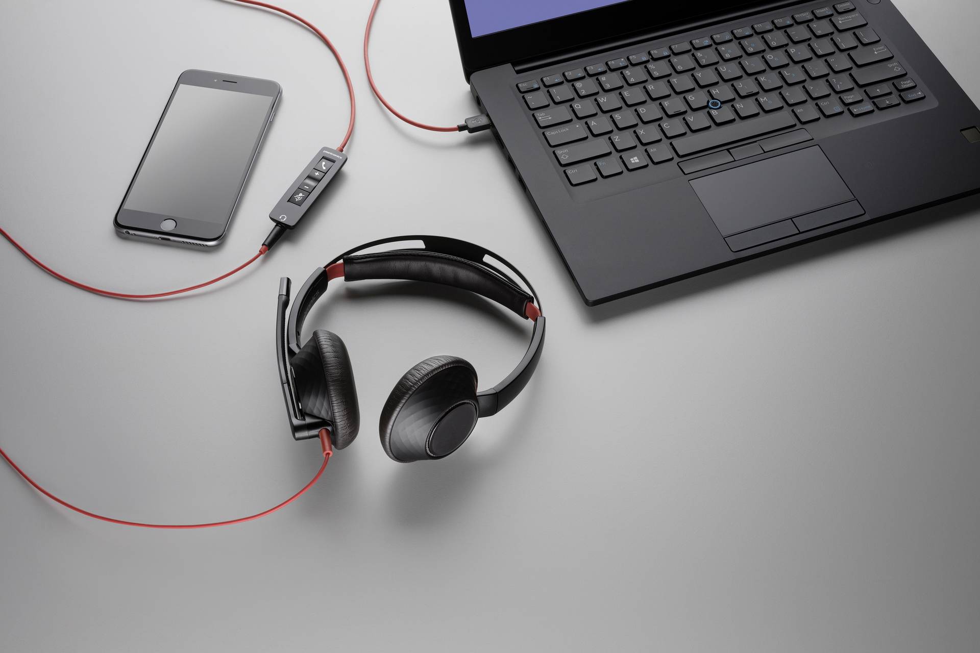 HP Poly Blackwire C5220 USB-A Headset Eingabe / Ausgabe Kopfhörer &