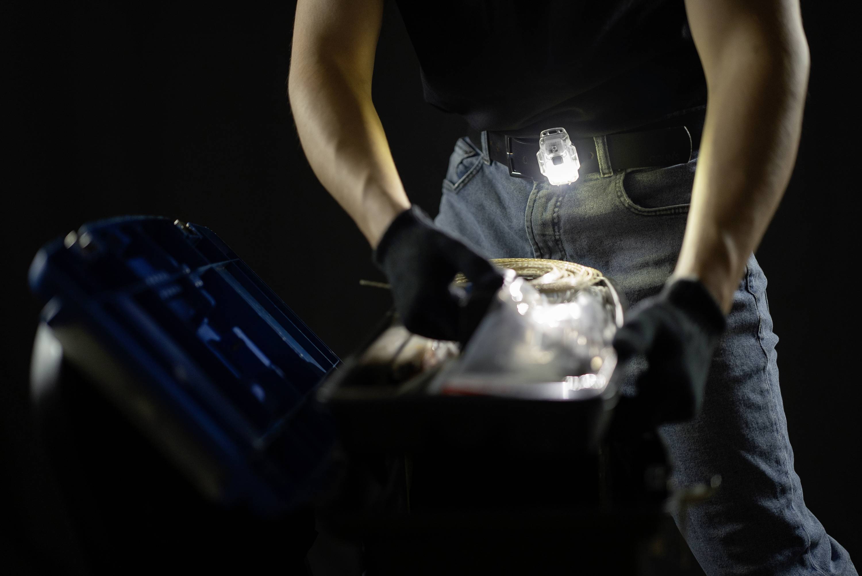 ArmyTek Crystal WUV Grey LED Taschenlampe mit Handschlaufe, mit USB-Schnittstelle akkubetrieben 150lm 34g