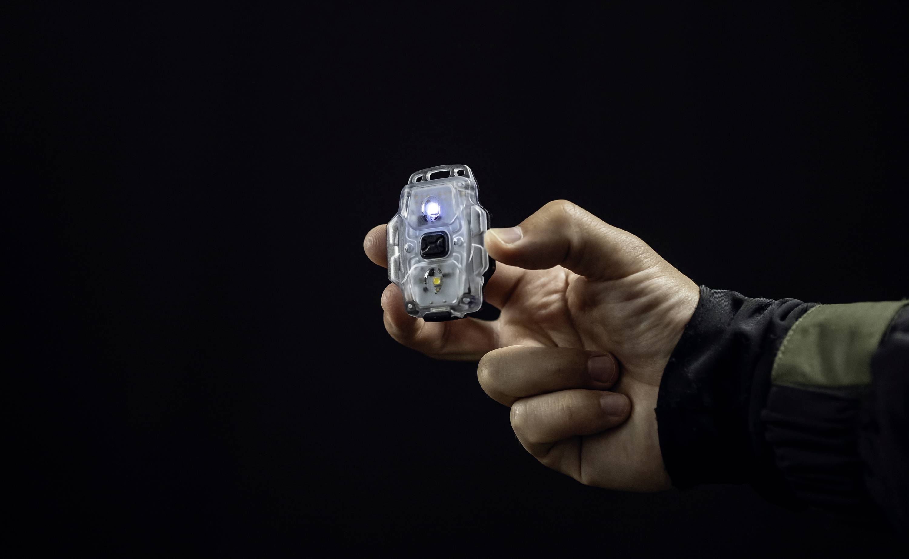 ArmyTek Crystal WUV Grey LED Taschenlampe mit Handschlaufe, mit USB-Schnittstelle akkubetrieben 150lm 34g