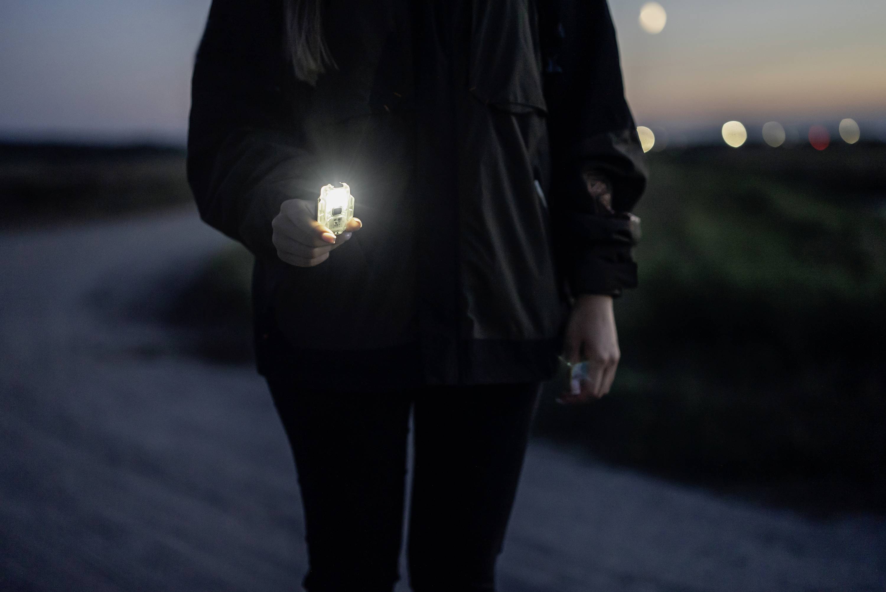 ArmyTek Crystal WUV Grey LED Taschenlampe mit Handschlaufe, mit USB-Schnittstelle akkubetrieben 150lm 34g