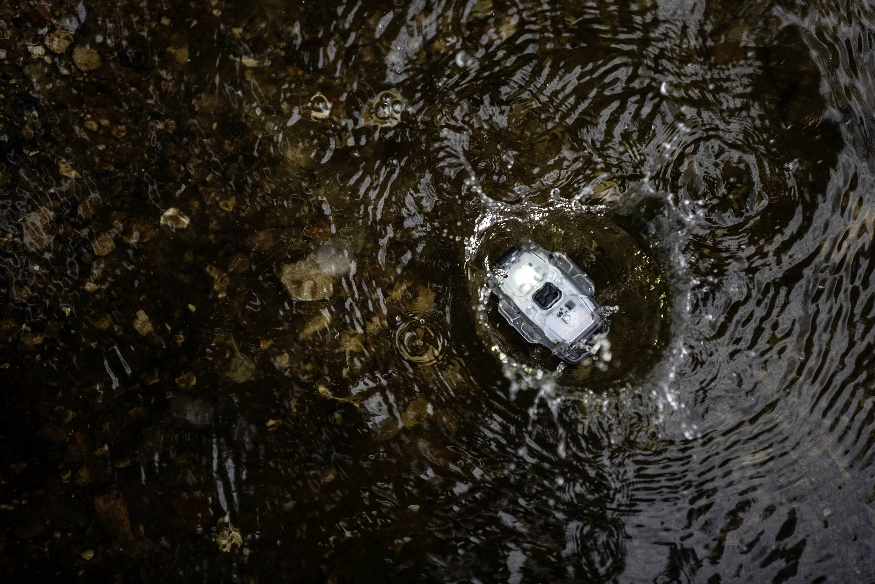 ArmyTek Crystal WUV Grey LED Taschenlampe mit Handschlaufe, mit USB-Schnittstelle akkubetrieben 150lm 34g