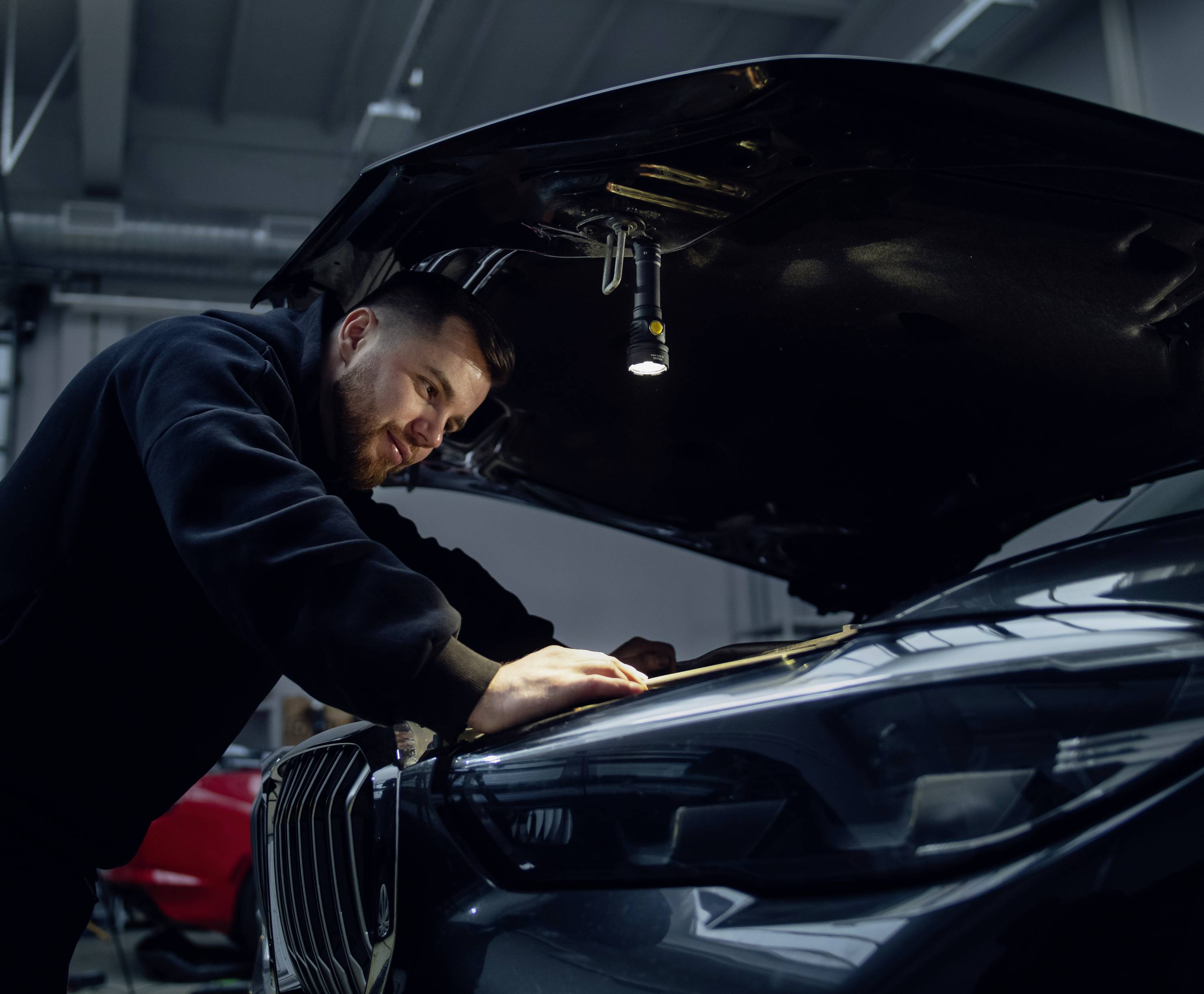 ArmyTek Prime C2 Pro Max White LED Taschenlampe mit Handschlaufe, mit Holster akkubetrieben 4000lm 203g