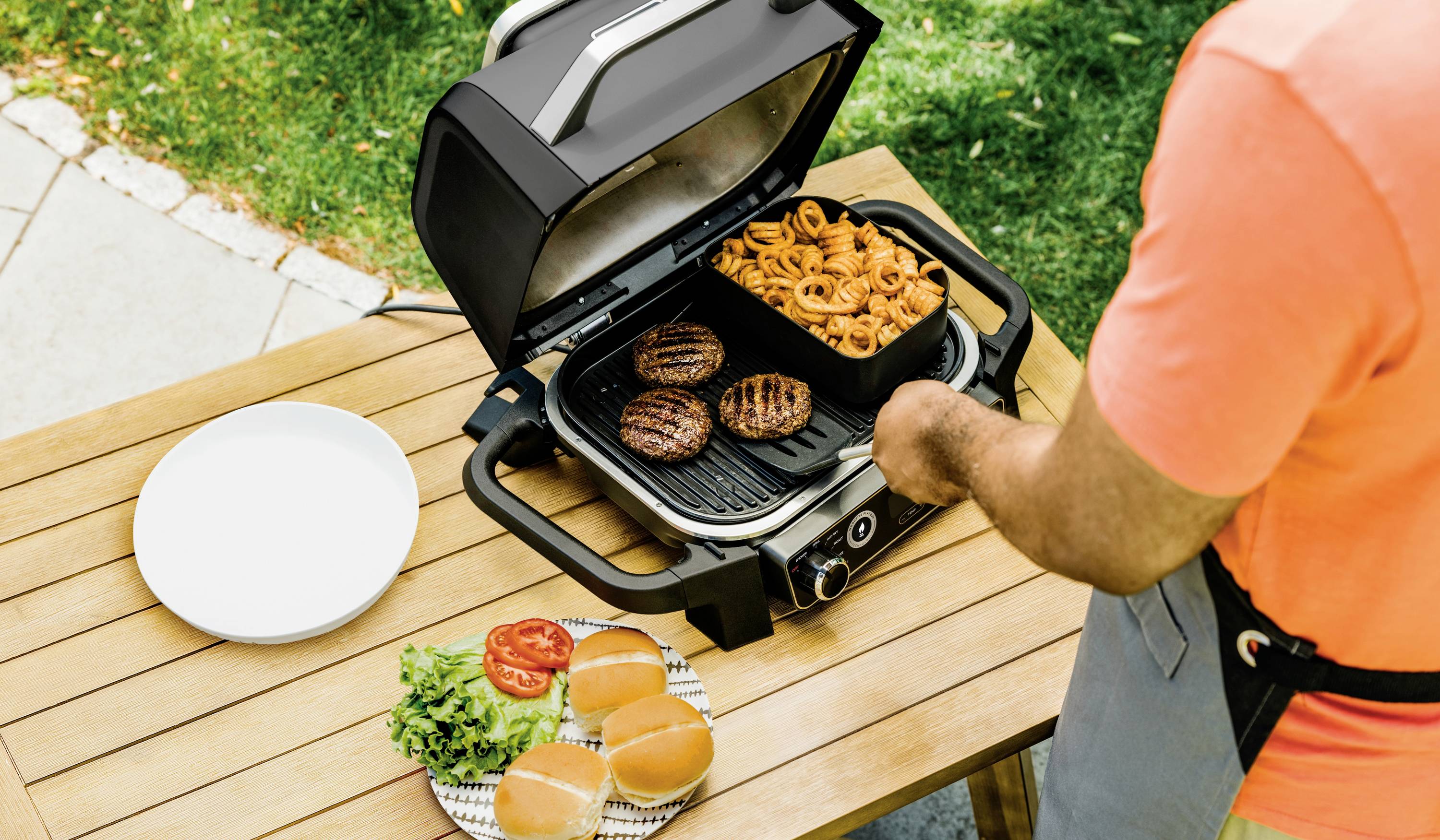 Ninja Woodfire Elektro Grill Heißluft-Funktion Schwarz, Silber (matt)