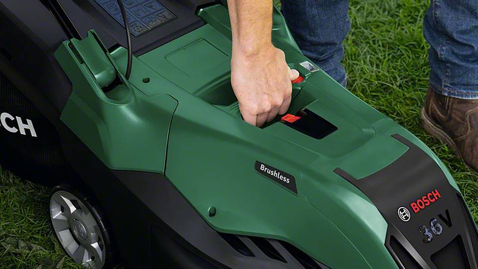 Bosch Home and Garden AdvancedRotak 36V-44-750 Akku Akku-Rasenmäher 36 V Schnittbreite (max.) 44 cm Geeignet für Rasenfläche, max. 750 m²