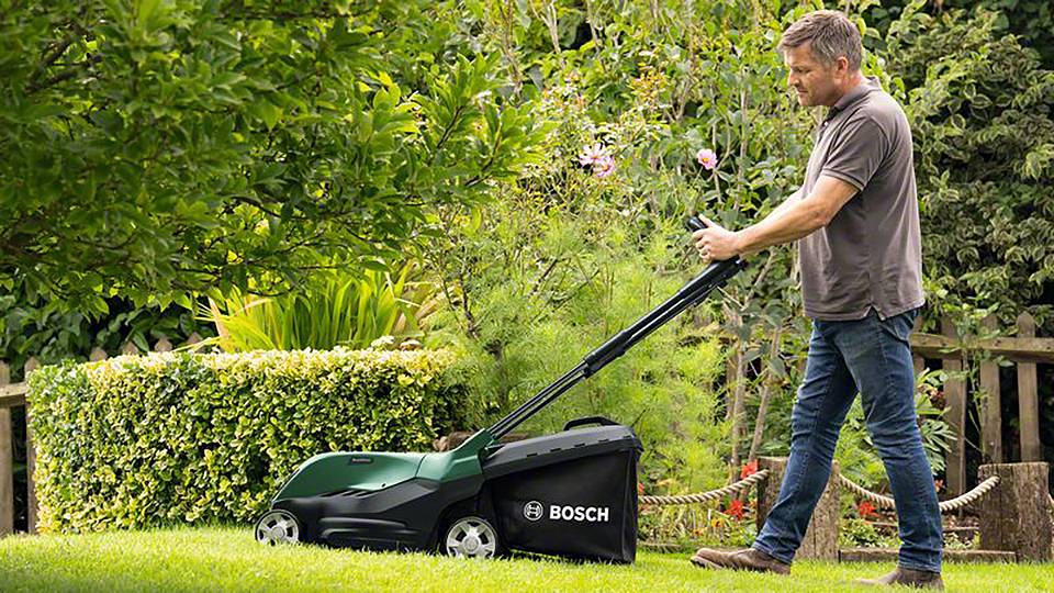 Bosch Home and Garden AdvancedRotak 36V-44-750 Akku Akku-Rasenmäher 36 V Schnittbreite (max.) 44 cm Geeignet für Rasenfläche, max. 750 m²