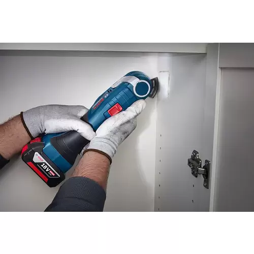 Bosch Professional GOP 18V-34 06018G2002 Akku-Multifunktionswerkzeug ohne Akku, ohne Ladegerät, mit Zubehör, inkl. Koffer Bosch Professional GOP 18V-34 06018G2002 Akku-Multifunktionswerkzeug ohne Akku, ohne Ladegerät, mit Zubehör, inkl. Koffer