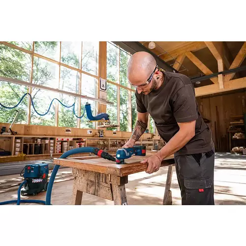 Bosch Professional GOP 18V-34 06018G2002 Akku-Multifunktionswerkzeug ohne Akku, ohne Ladegerät, mit Zubehör, inkl. Koffer Bosch Professional GOP 18V-34 06018G2002 Akku-Multifunktionswerkzeug ohne Akku, ohne Ladegerät, mit Zubehör, inkl. Koffer
