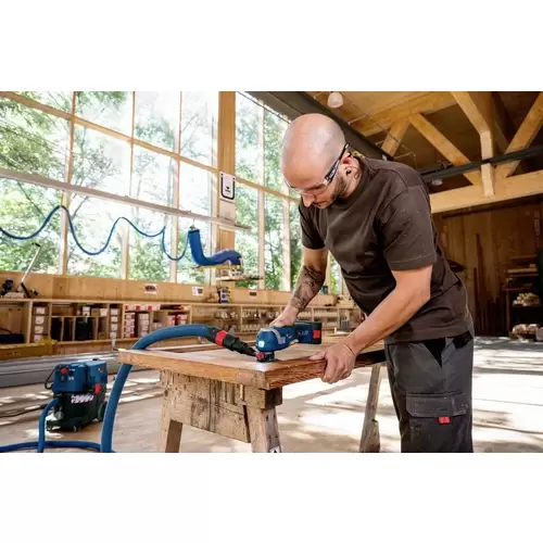 Bosch Professional GOP 18V-34 06018G2002 Akku-Multifunktionswerkzeug ohne Akku, ohne Ladegerät, mit Zubehör, inkl. Koffer Bosch Professional GOP 18V-34 06018G2002 Akku-Multifunktionswerkzeug ohne Akku, ohne Ladegerät, mit Zubehör, inkl. Koffer