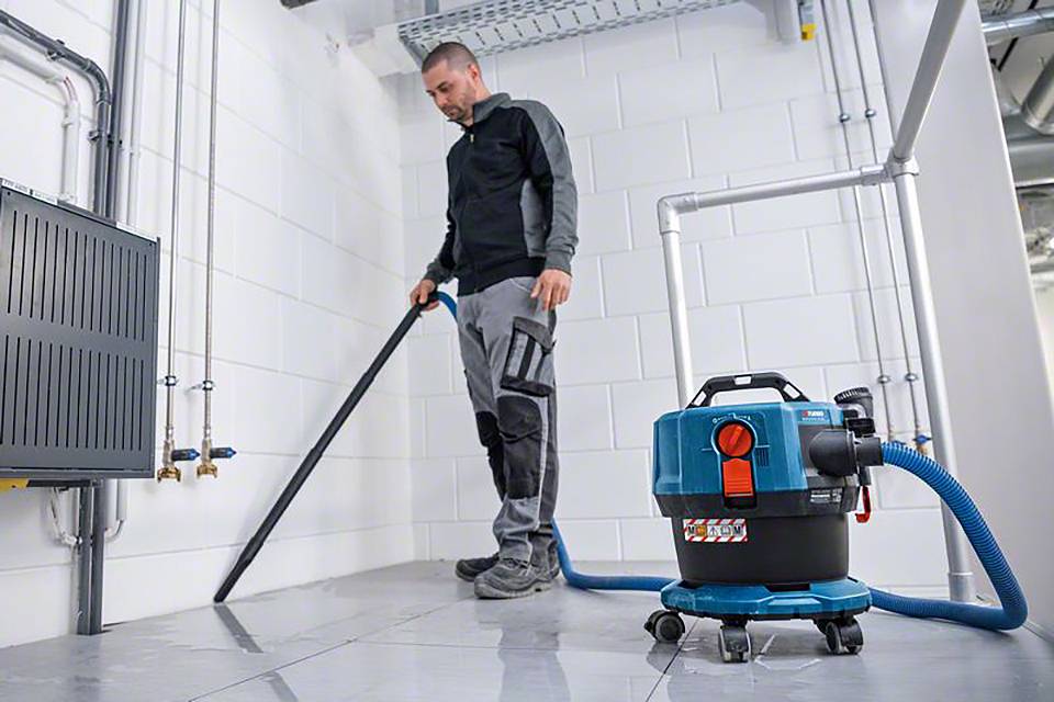 Bosch Professional GAS 18V-12 MC 06019K2000 Akku-Sauger 12l ohne Akku, ohne Ladegerät