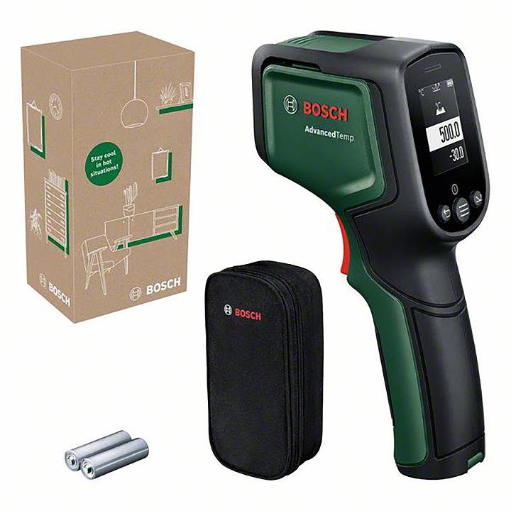 Bosch Infrarot-Thermometer 'AdvancedTemp' und Zubehör neben Verpackung. Misst Temperaturen bis 500 °C. Enthält Batterien und Tasche.