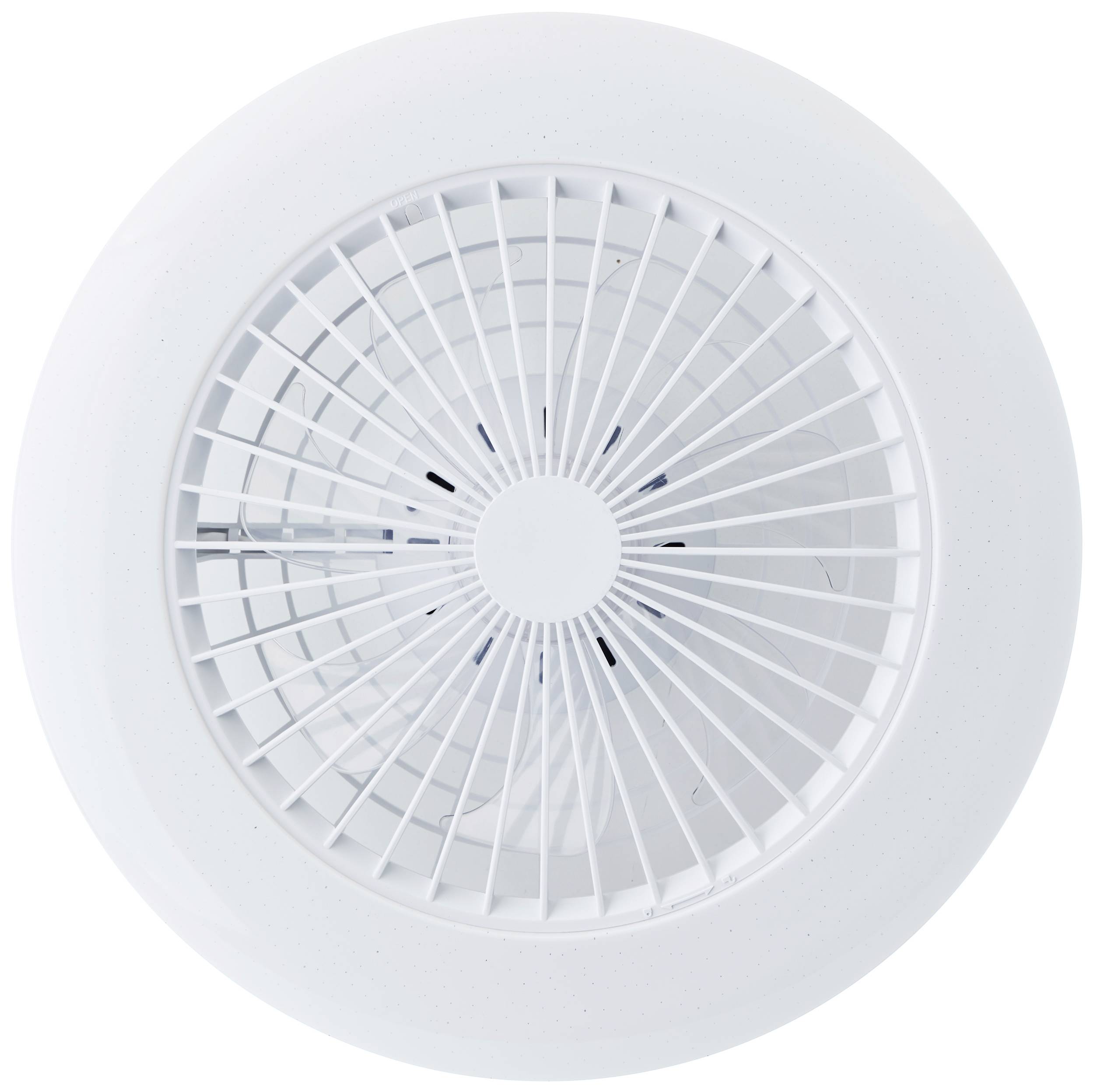 Runder, weißer Deckenventilator mit Gittermuster in der Mitte, von unten betrachtet. Ideal für Luftzirkulation in Innenräumen.