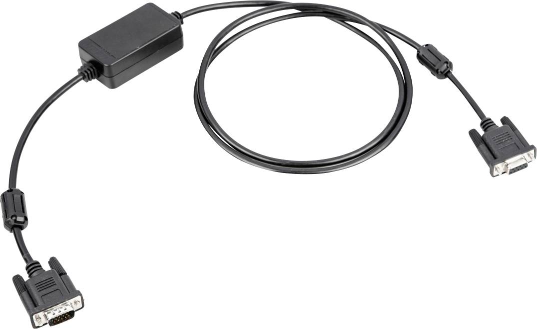 Ein schwarzes VGA-Kabel mit Adapter, das an beiden Enden VGA-Stecker hat, liegt auf einer weißen Fläche.