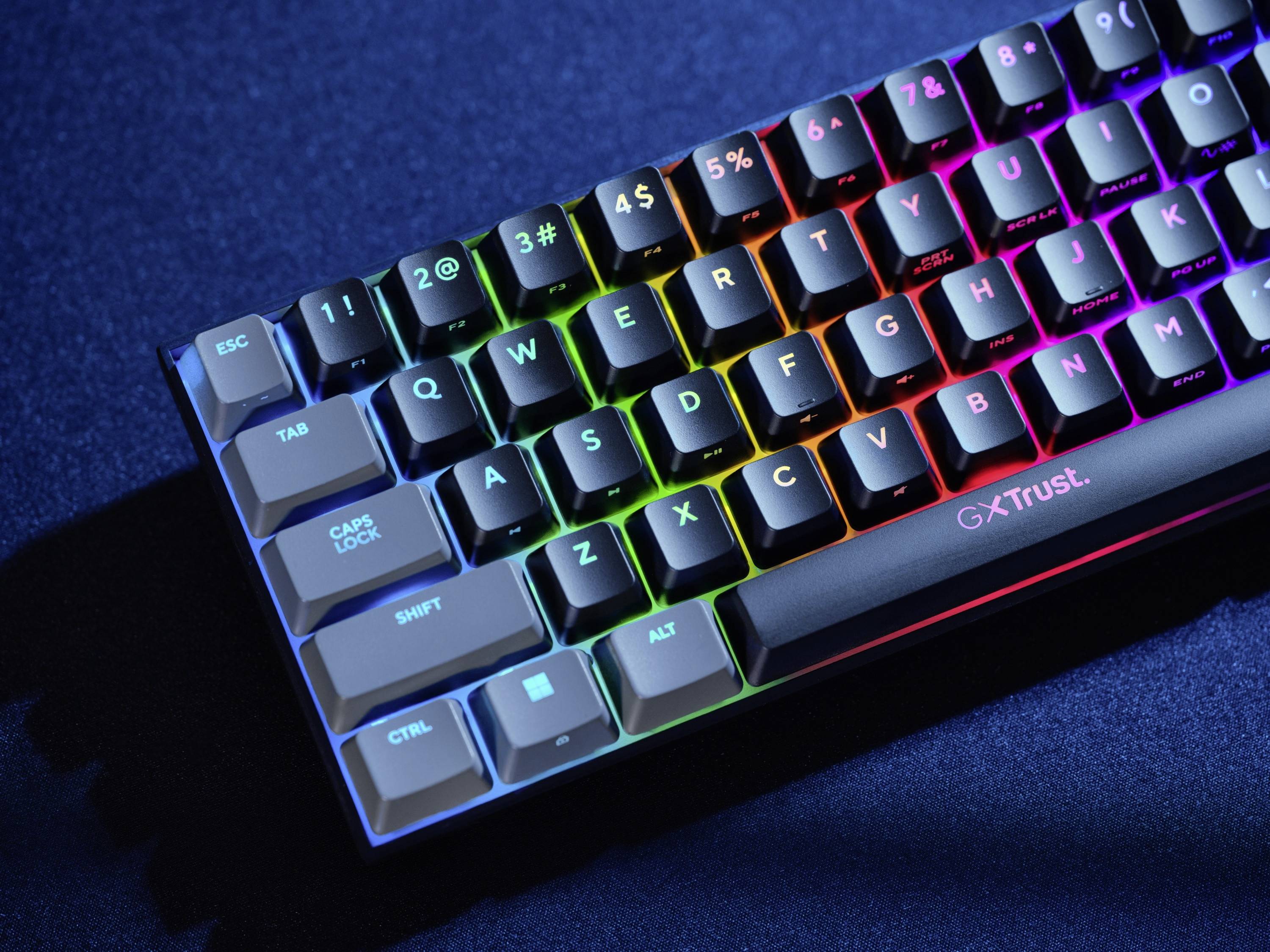 Trust GXT867 ACIRA Mini Kabelgebunden Gaming-Tastatur Deutsch, QWERTZ Schwarz Beleuchtet