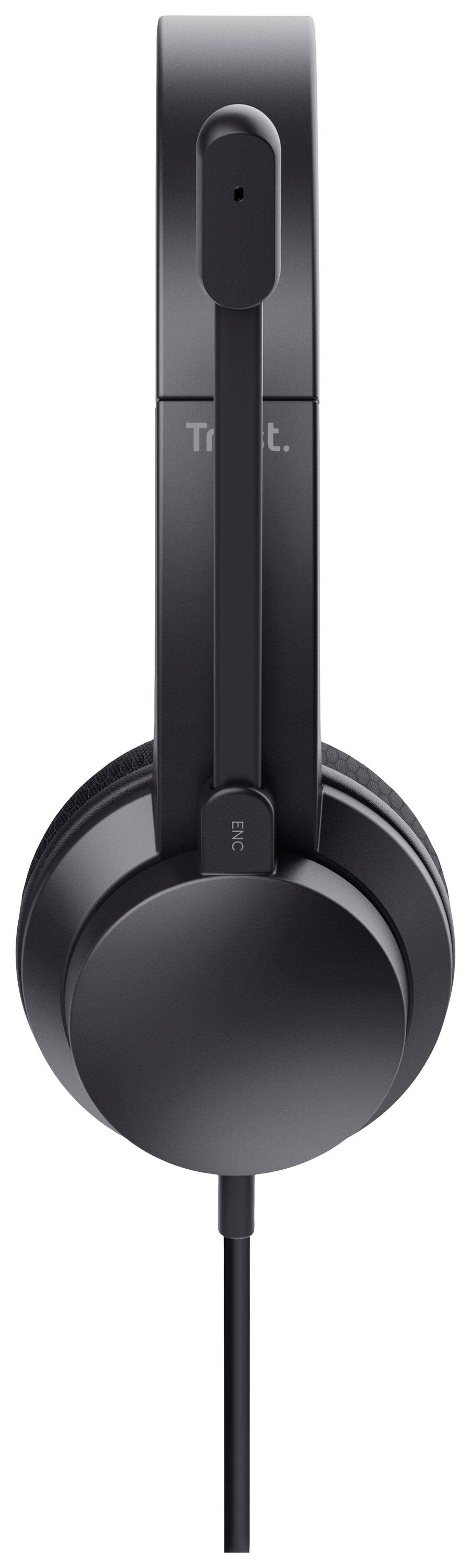 Schwarzer Over-Ear-Kopfhörer mit langem Kabel, Seitenansicht.