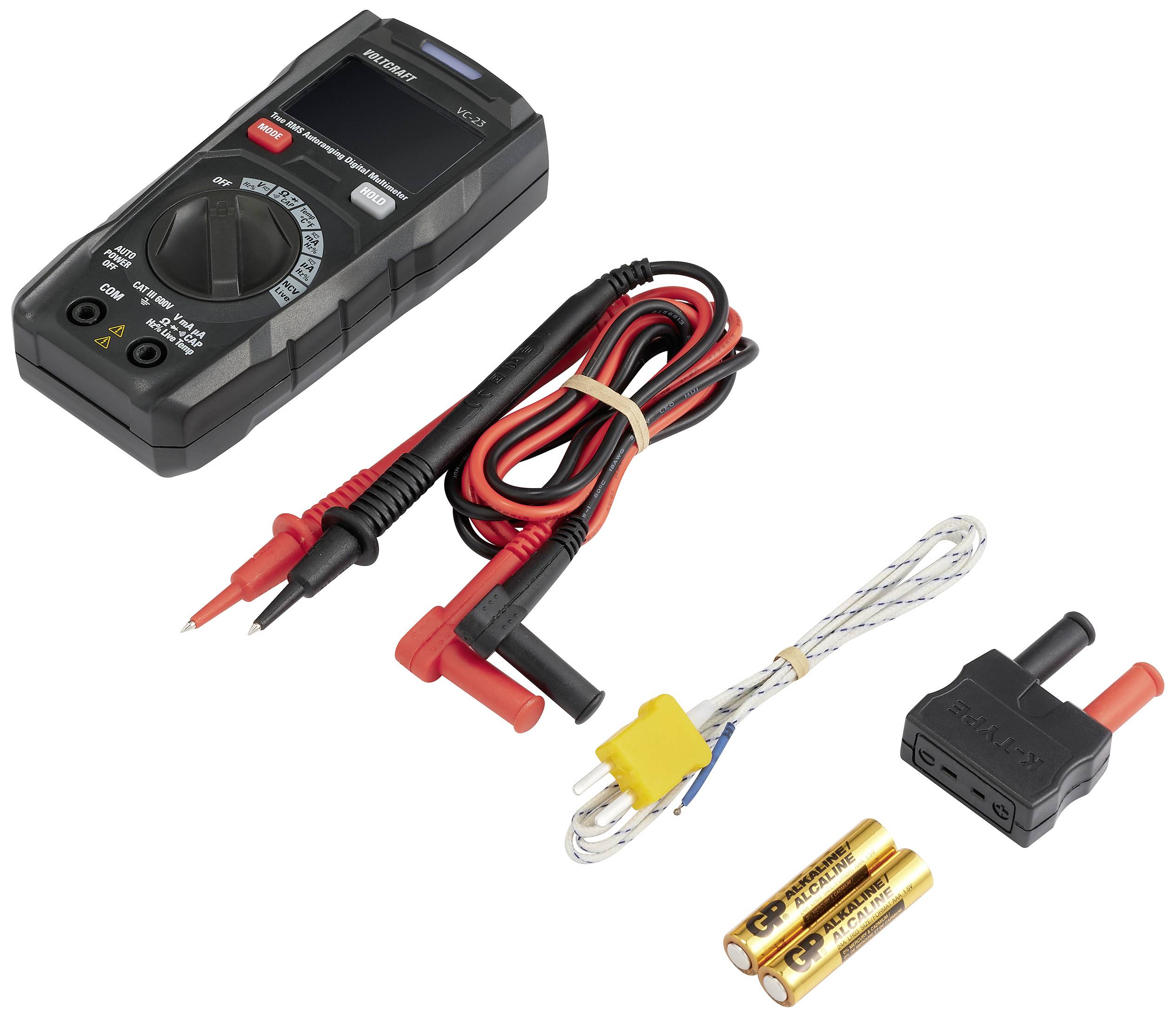 Multimeter mit Display und Drehschalter, rote und schwarze Messleitungen, Thermoelement, Batterieadapter und zwei AA-Batterien.