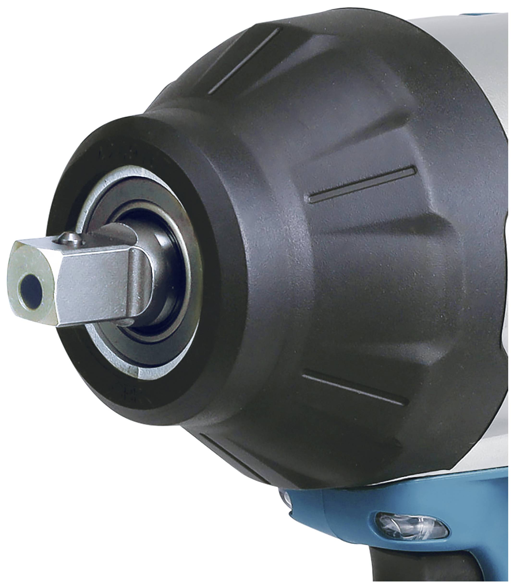 Nahaufnahme eines elektrischen Schlagschraubers mit schwarzer Schutzkappe und metallischem Vierkantantrieb, der für kraftvolles Schrauben verwendet wird.