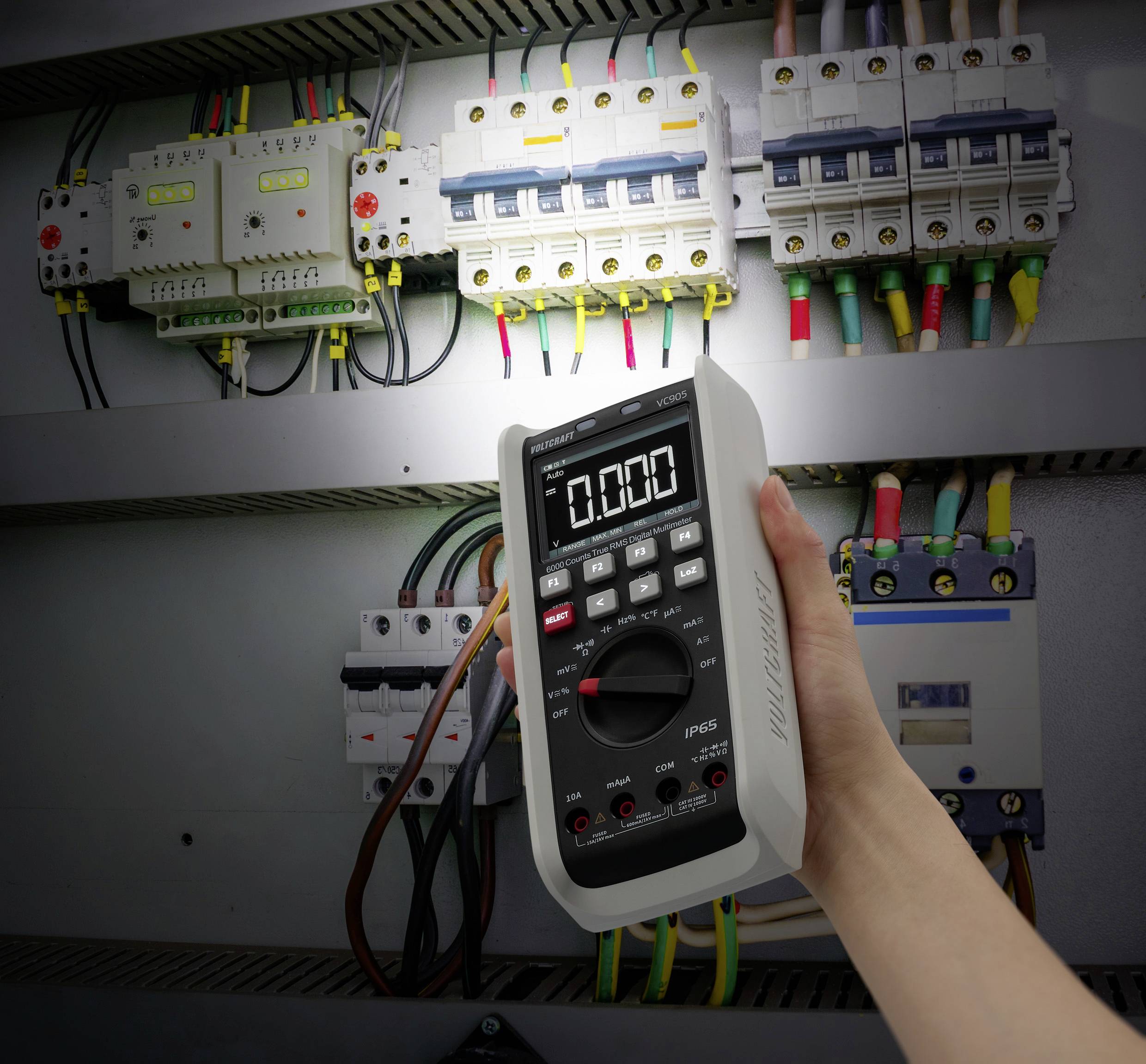 VOLTCRAFT VC905 Industrie-Multimeter TRMS LoZ CAT III 1000 V, CAT IV 1000V transflektives Display integrierte Magnethalterung