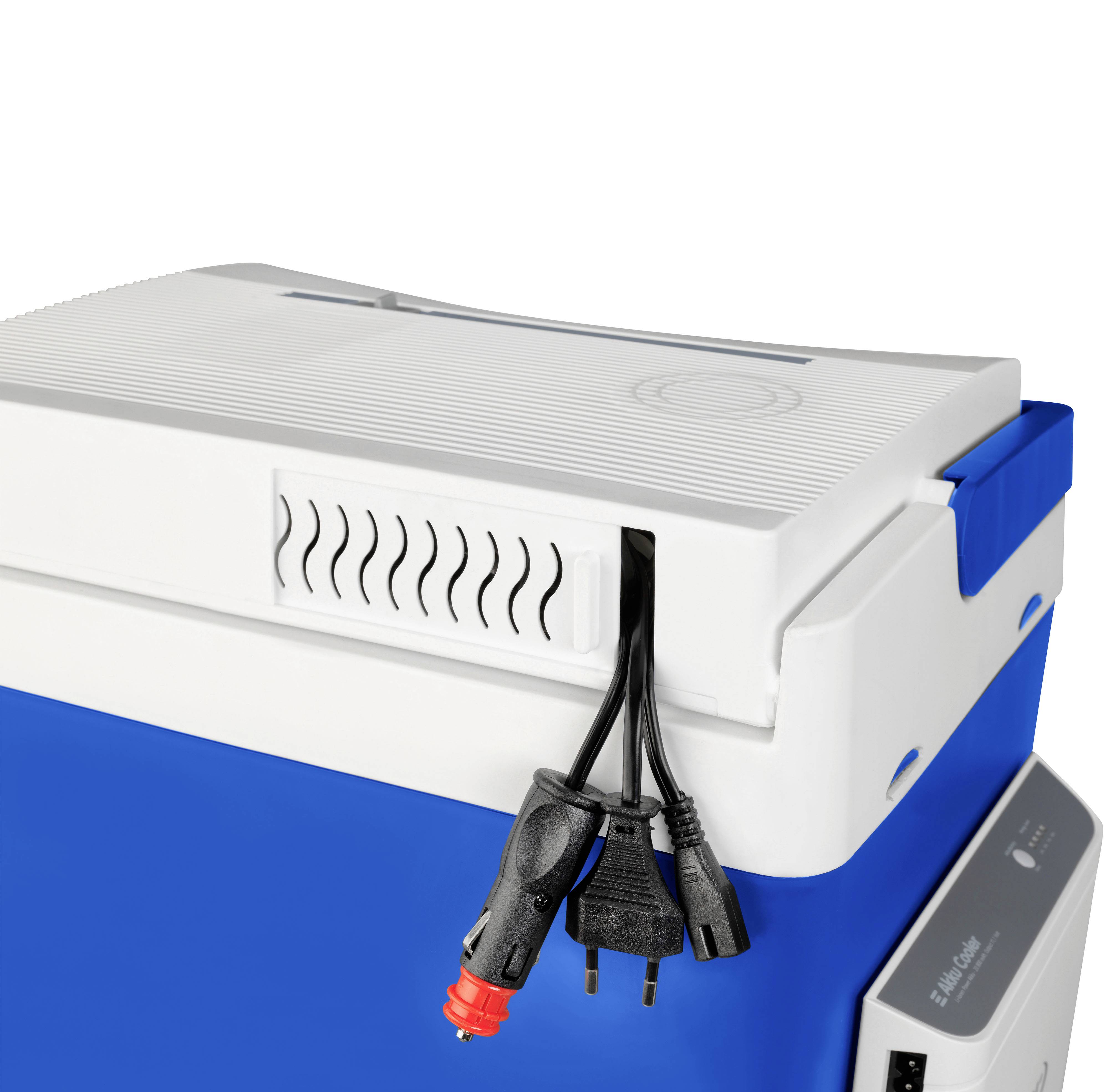 Ein elektrischer Kühlboxdeckel mit integrierten Lüftungsöffnungen und einem Anschlusskabel für den Zigarettenanzünder.