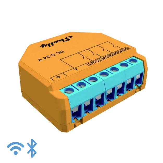 Ein orangefarbener Shelly Schaltaktor mit blauen Anschlussklemmen. Symbole für WLAN und Bluetooth unten links weisen auf drahtlose Konnektivität hin.