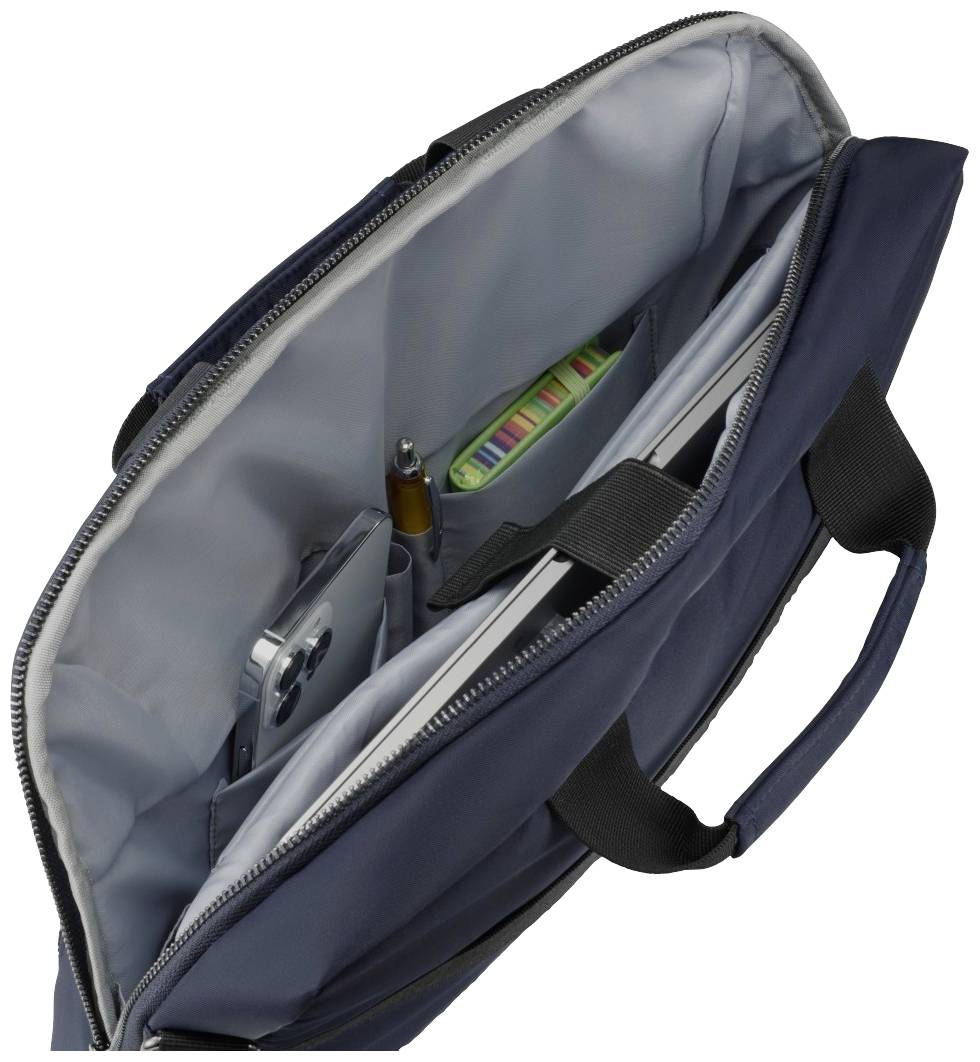 Geöffnete dunkelblaue Laptoptasche mit Smartphone, Stift und Notizblock im Inneren.