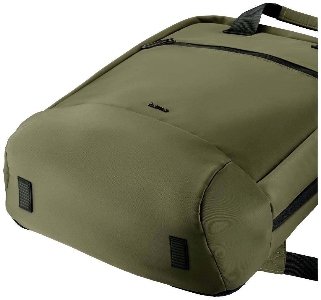 Olivgrüner Rucksack mit schwarzem Reißverschluss und kleinem Logo auf der Vorderseite. Eignet sich für den täglichen Gebrauch.