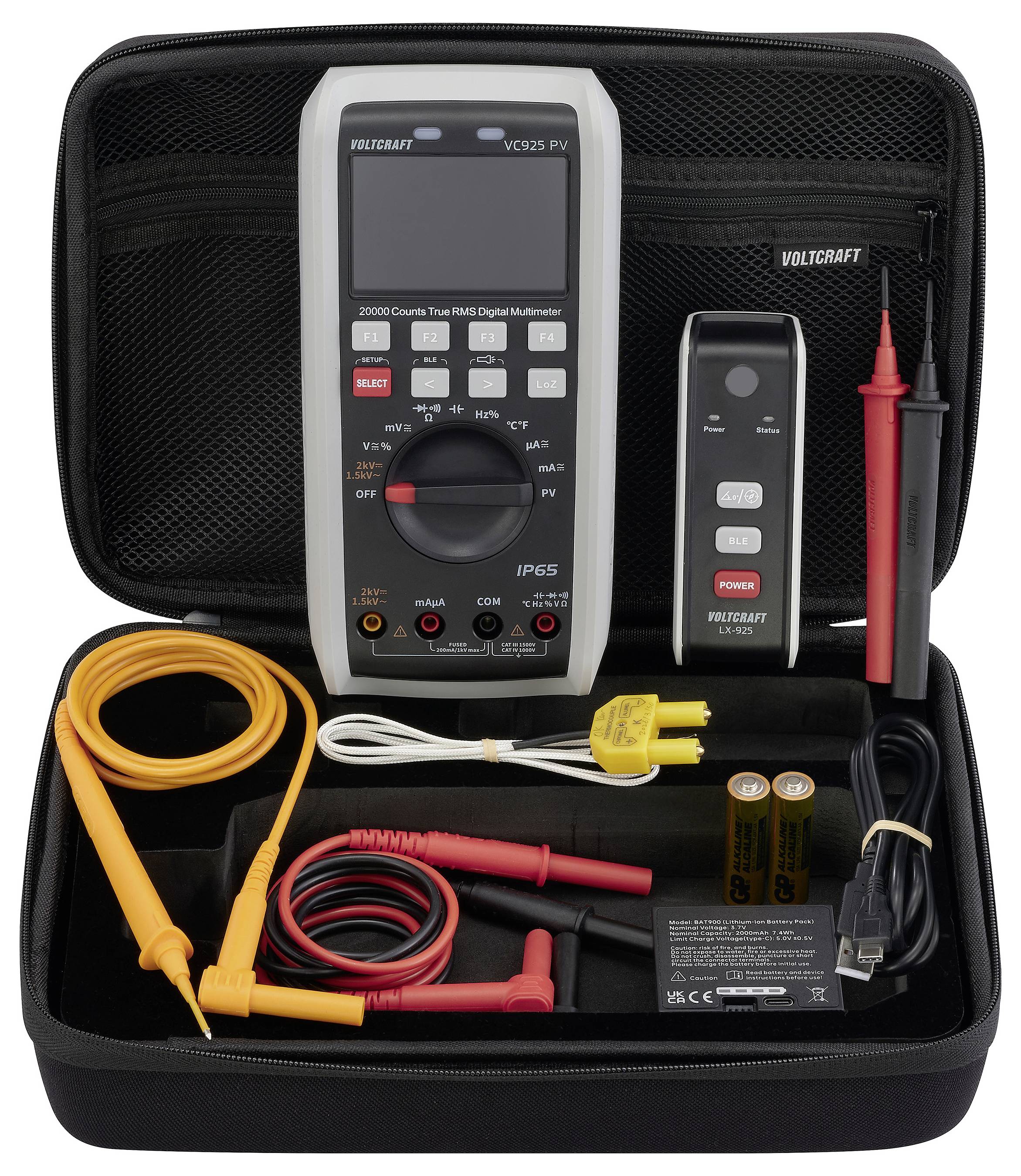 Tragbares Voltcraft Digital-Multimeter-Set in einer Reißverschlusstasche mit Messleitungen, Klemmen, Batterien, Verbindungskabeln und einem mitgelieferten Fernprüfer/Zubehör.