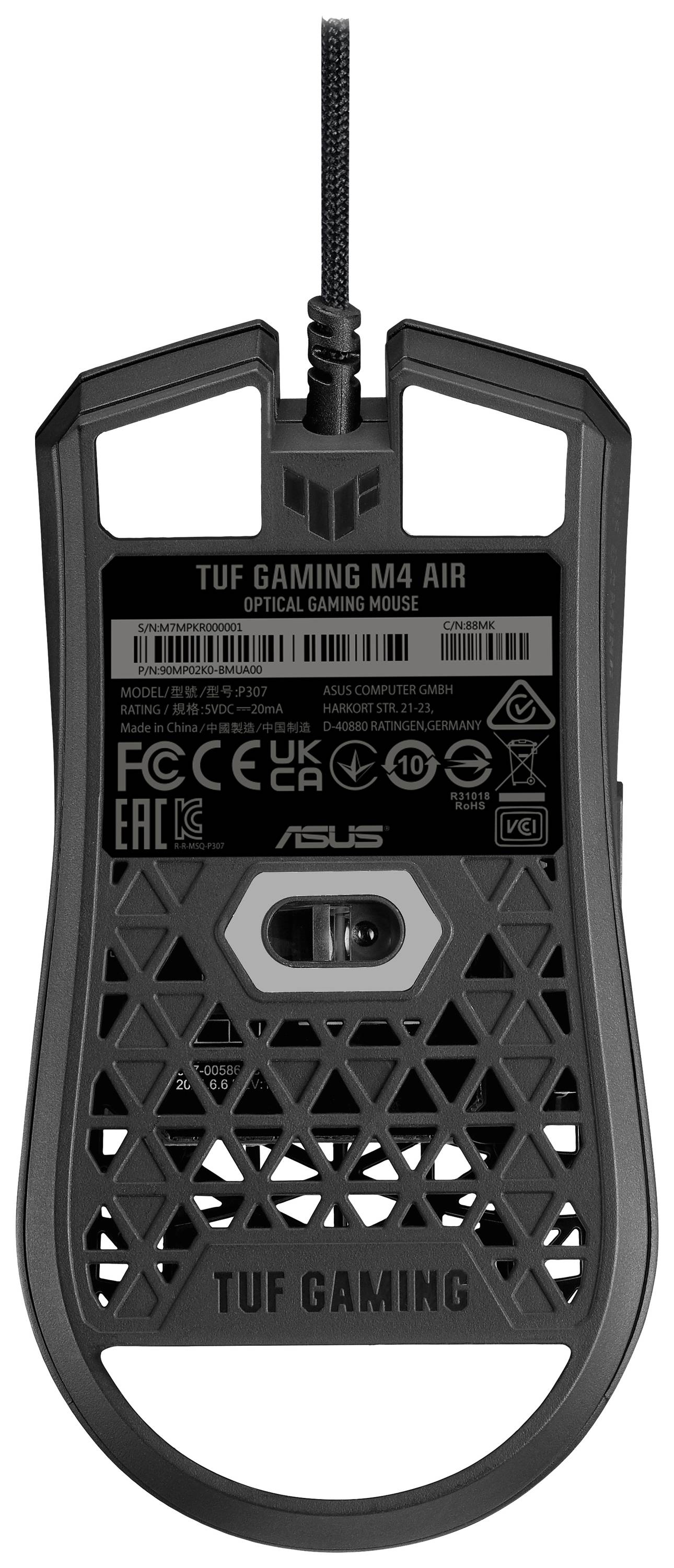 Die Unterseite einer 'TUF Gaming M4 Air'-Maus mit Kabel, zeigt das Wabendesign, Logos und Produktinformationen.