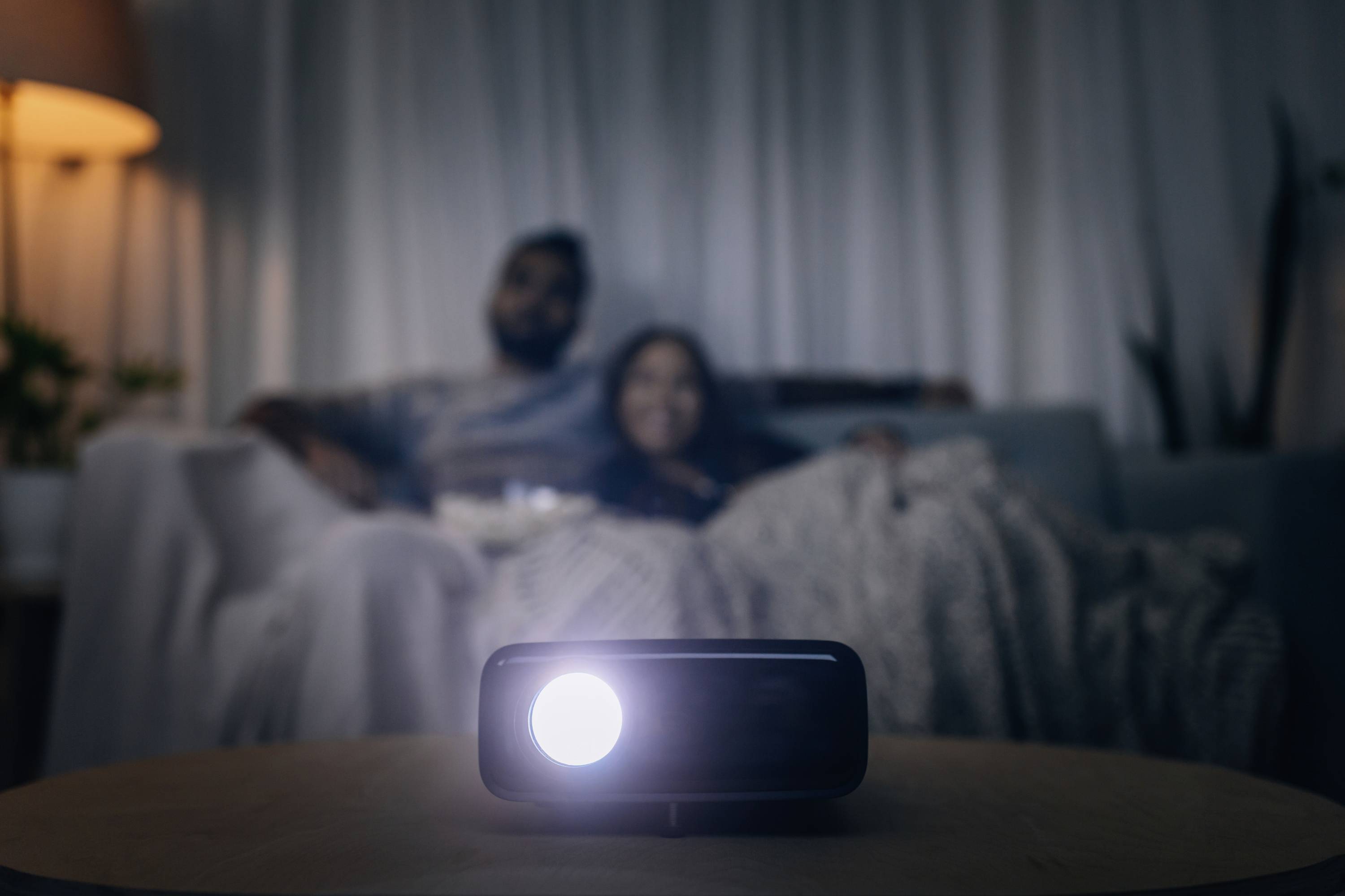 Philips Beamer NeoPix 330 LCD 250 lm 1920 x 1080 Full HD Full HD, Integrierter Lautsprecher, mit Fernbedienung