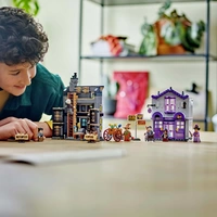76439 LEGO® HARRY POTTER™ Ollivanders™ & Madam Malkins Anzüge 76439 LEGO® HARRY POTTER™ Ollivanders™ & Madam Malkins Anzüge