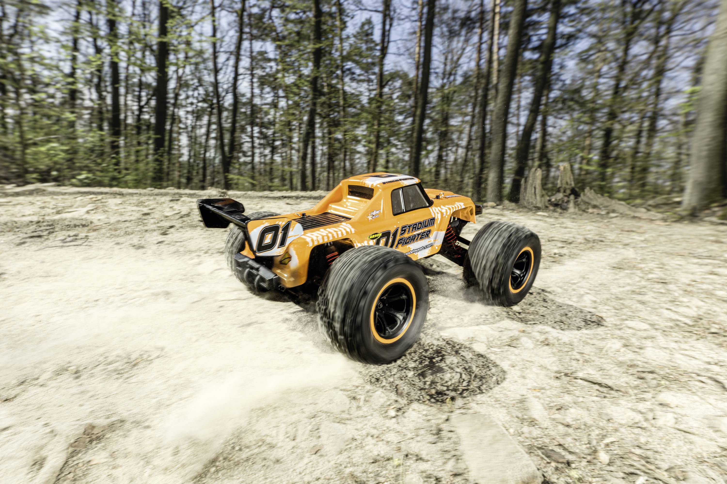 Carson Modellsport XS Stadium Fighter 1:10 RC Modellauto Elektro Monstertruck Allradantrieb (4WD) RtR 2,4 GHz