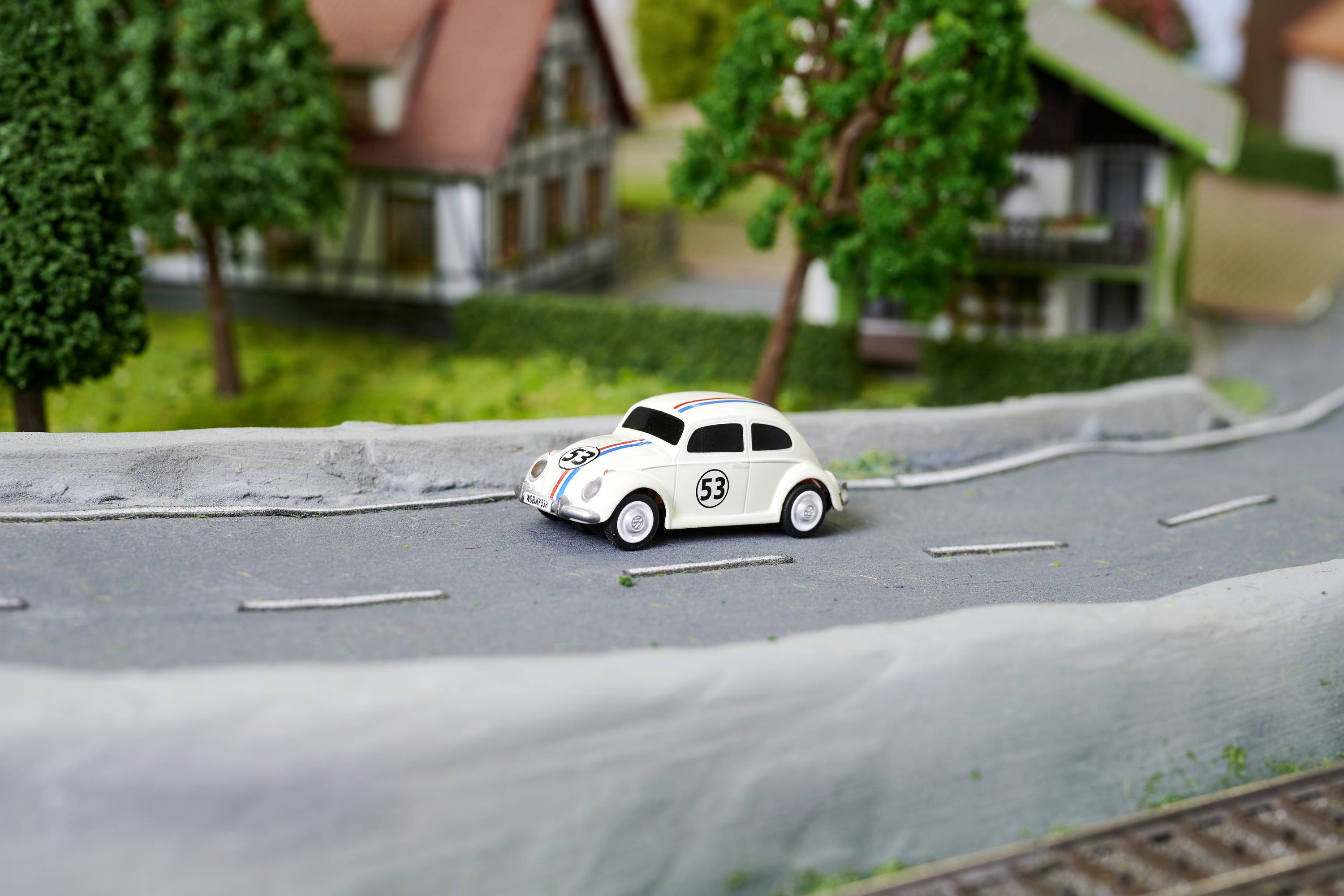 Carson Modellsport 500504153 VW Beetle Rallye 1:87 RC Modellauto Elektro Straßenmodell inkl. Akku