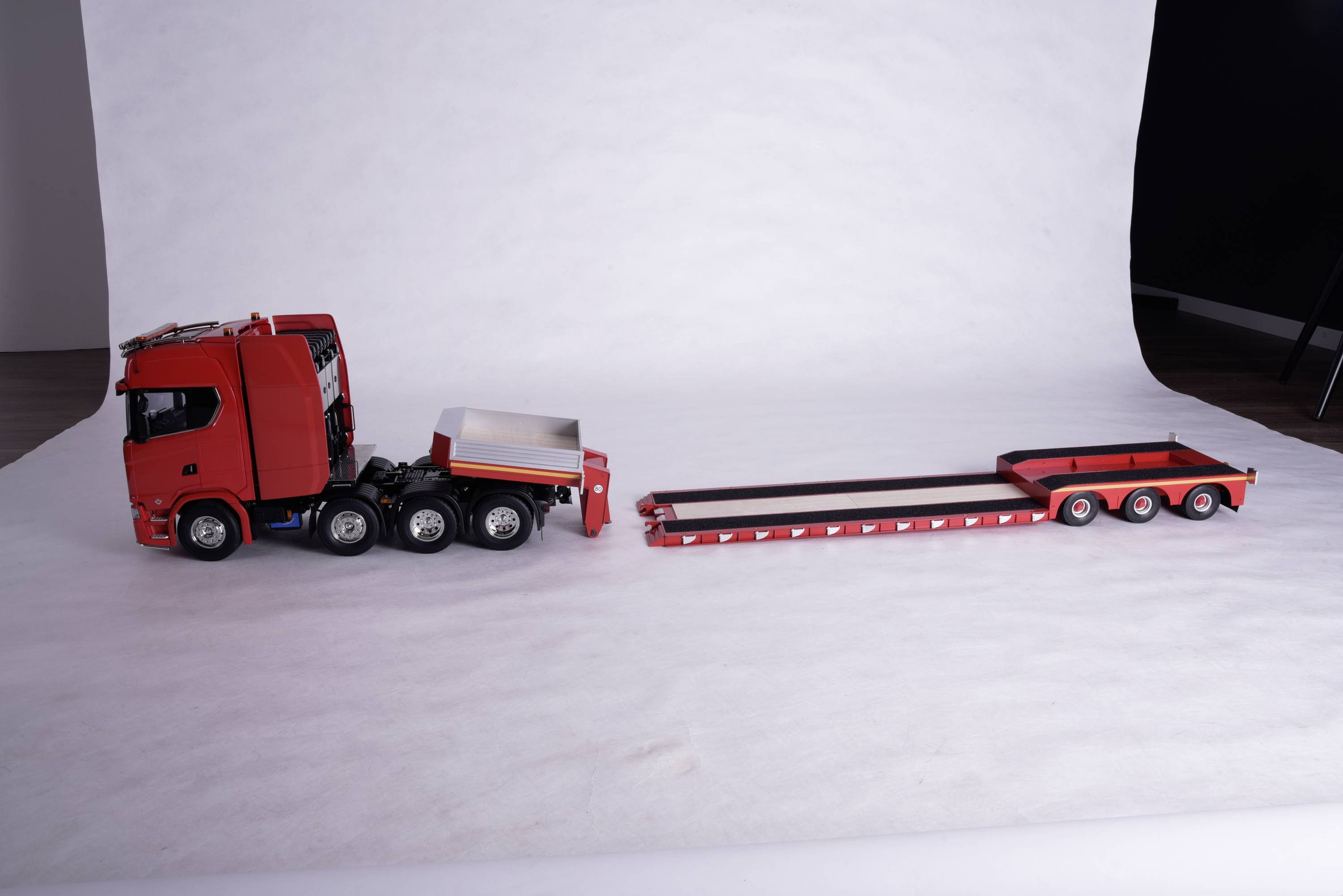 Carson Modellsport 500907700 1:14 Satteltieflader