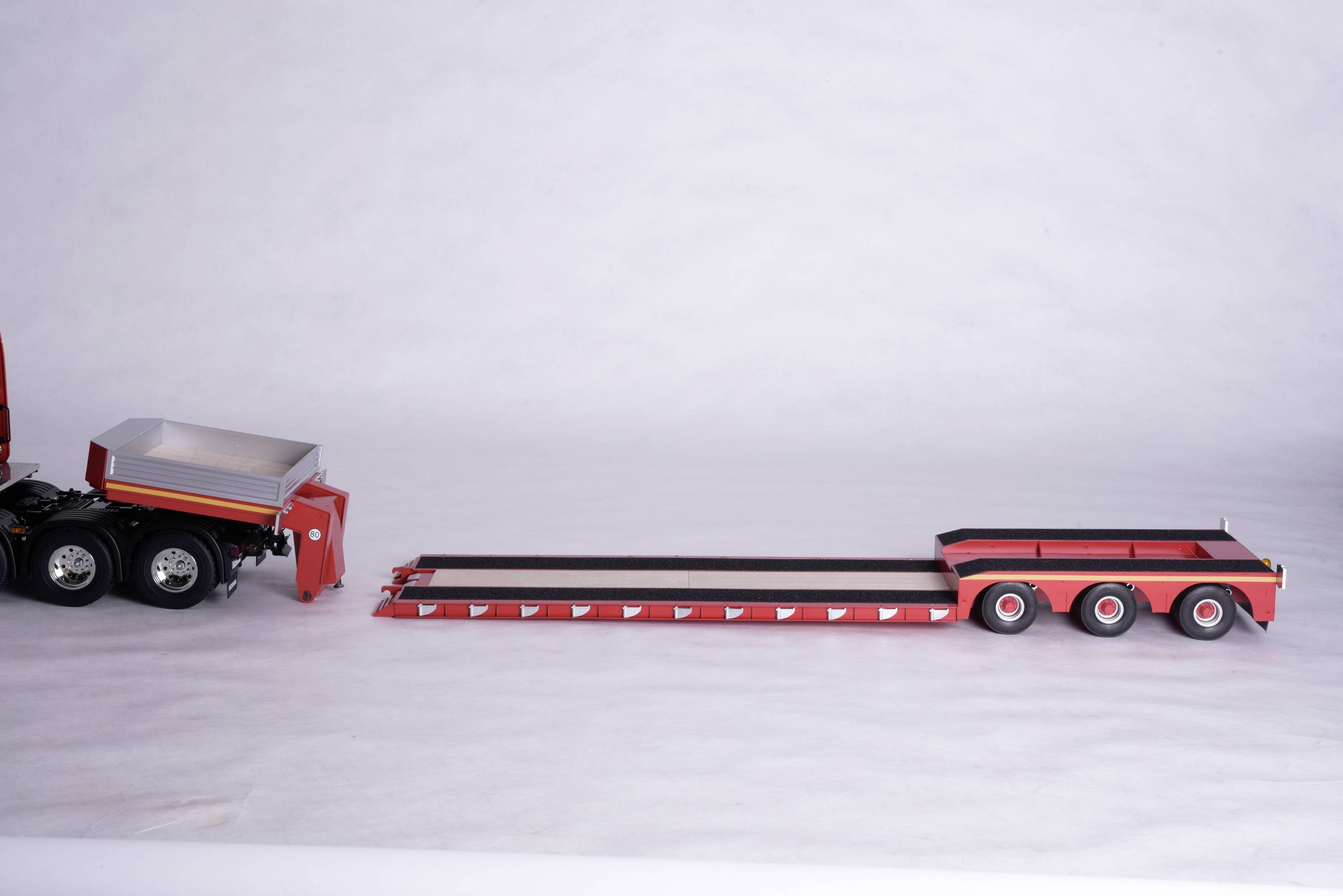 Carson Modellsport 500907700 1:14 Satteltieflader