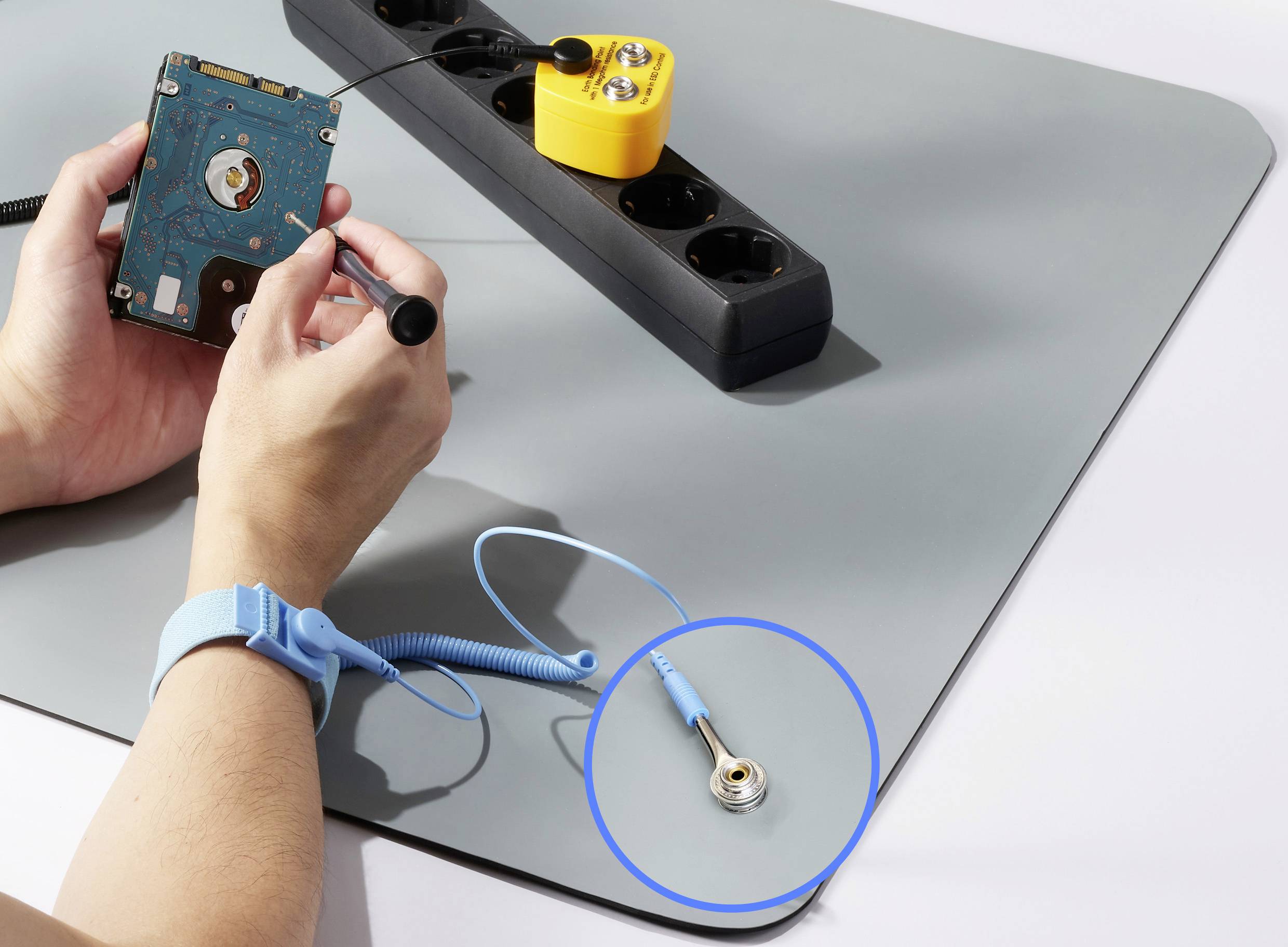 TRU COMPONENTS TC-12356316 ESD-Matten-Set Grau (L x B x H) 550 x 550 x 2mm 1 Set