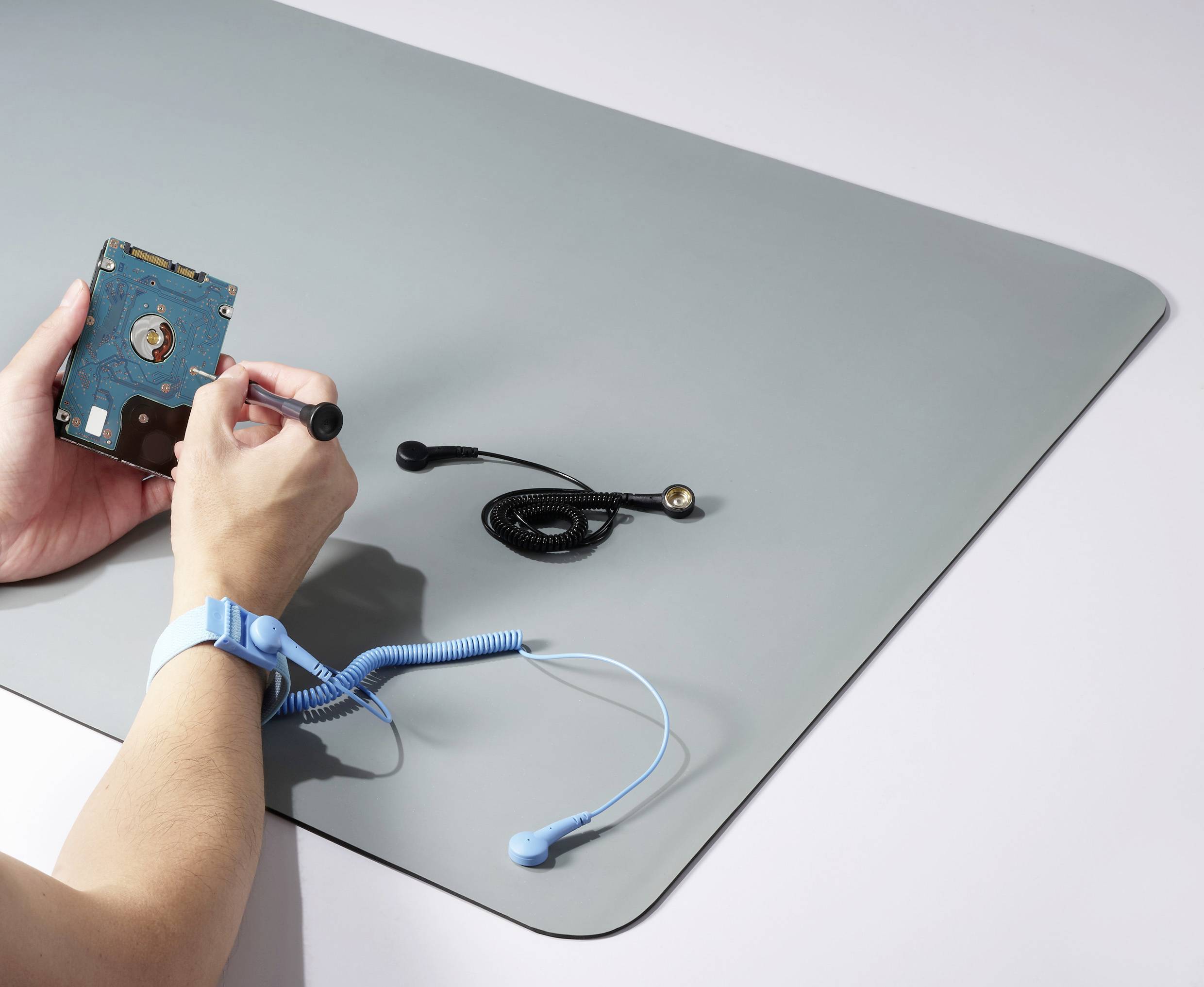 TRU COMPONENTS TC-12356320 ESD-Matten-Set Grau (L x B x H) 900 x 610 x 2mm 1 Set