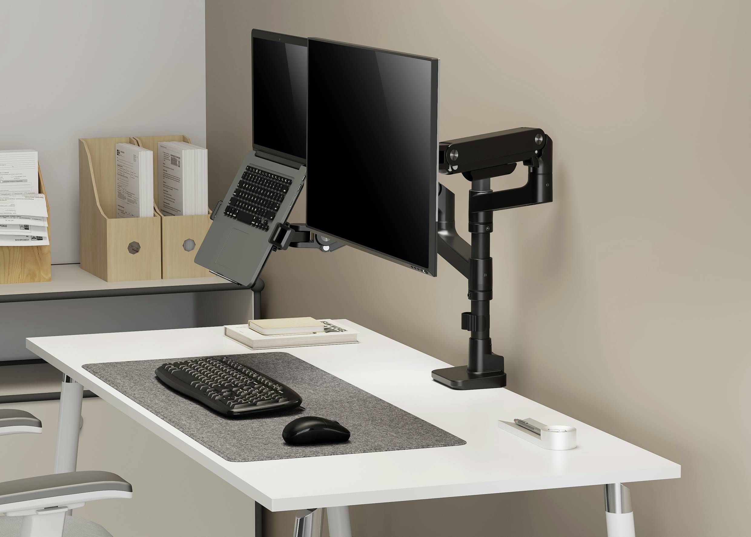 SpeaKa Professional SP-MM-1000 1fach Monitor-Standfuß 43,2cm (17") - 124,5cm (49") Schwarz Notebook-Ablage, Neigbar+Schwenkbar