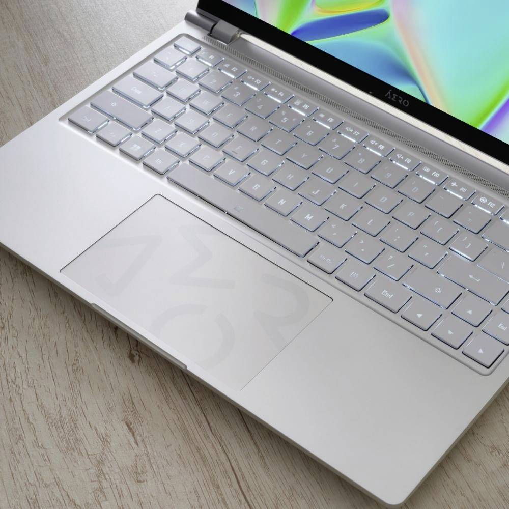 Gigabyte Gaming Notebook AERO 14 OLED BMF-H2DEBB3SH 35.6 cm (14 Zoll) 2.8K Intel® Core™ 7 13620H 16 GB RAM 512 GB SSD Deutsch, QWERTZ Silbe