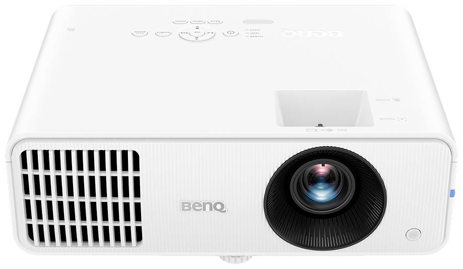 Ein weißer Projektor von BenQ mit sichtbarer Linse und Lüftungsschlitzen, geeignet für Präsentationen und Medieneinstellungen.