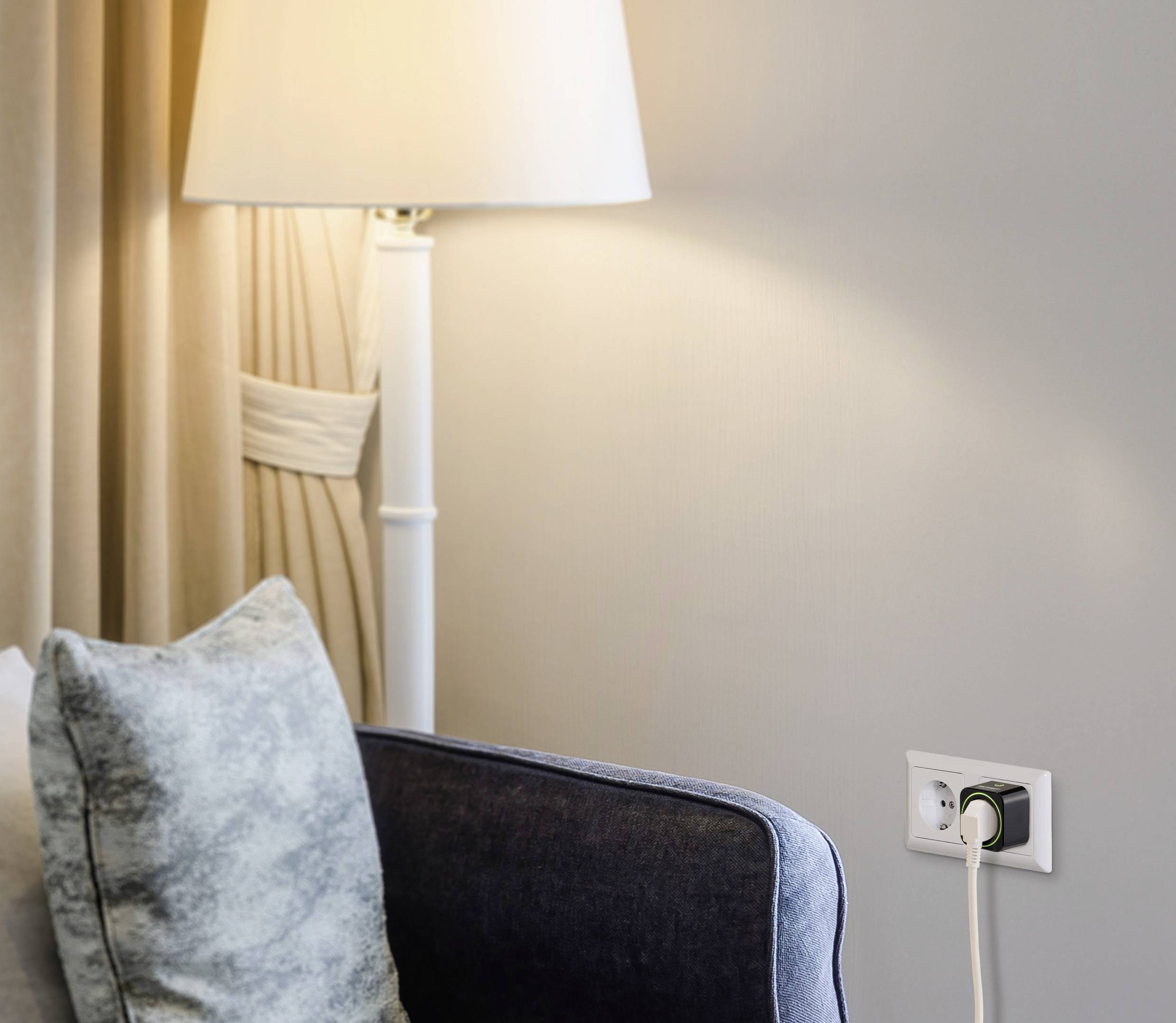 VOLTCRAFT SEM6500 BLACK Energiekosten-Messgerät inkl. Funksteckdose, Datenexport, Datenloggerfunktion, Kostenprognose, TRMS