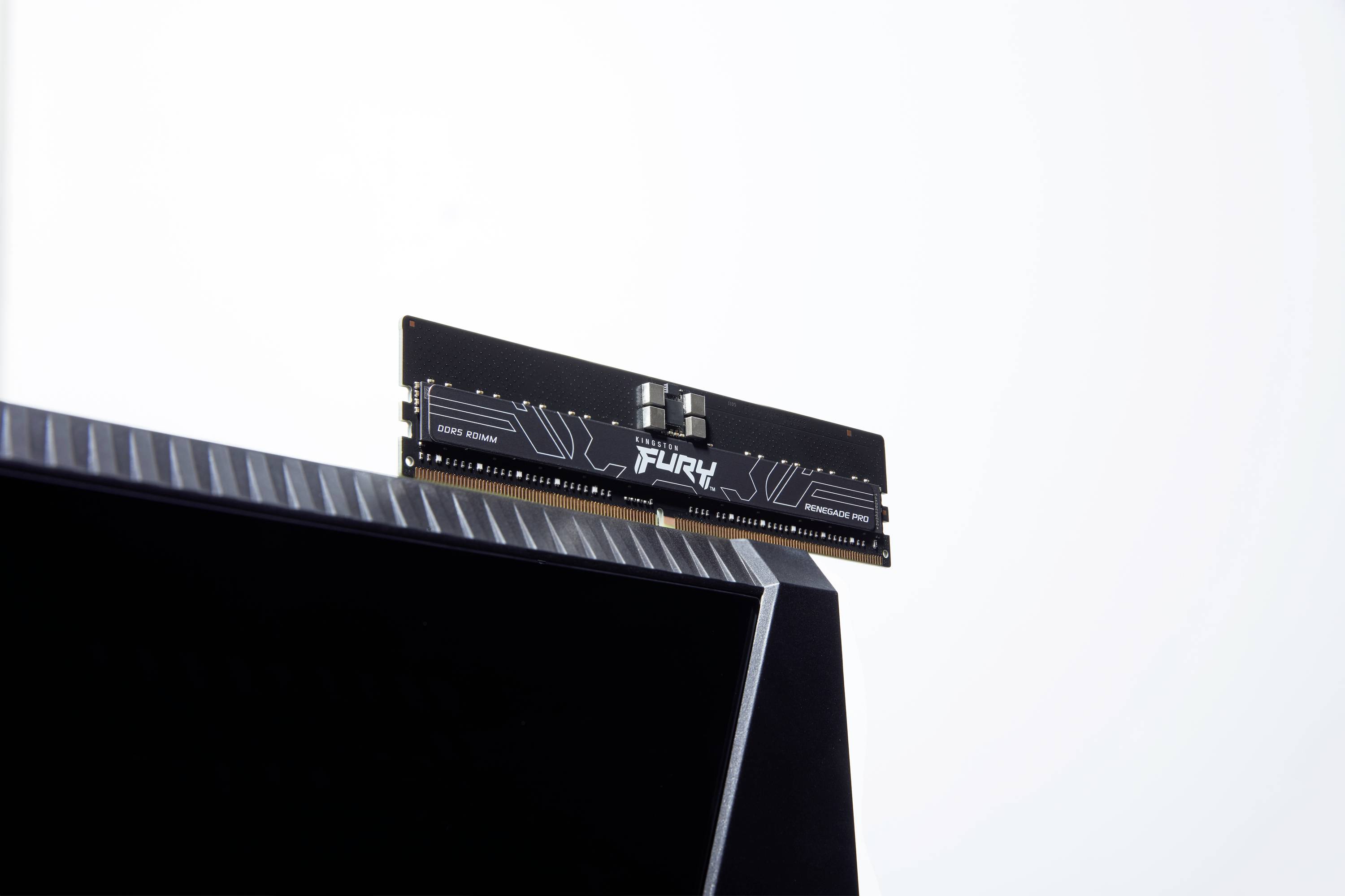 Kingston FURY Renegade Pro PC-Arbeitsspeicher Modul Retail DDR5 32GB 1 x 32GB on-die ECC 6000MHz 288pin DIMM CL32 KF560R32RBE-32