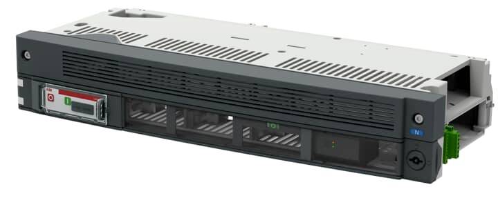 Metallisches Server-Modul mit Lüftungsschlitzen und Steckplätzen für Speichermedien, verwendet in Rechenzentren.