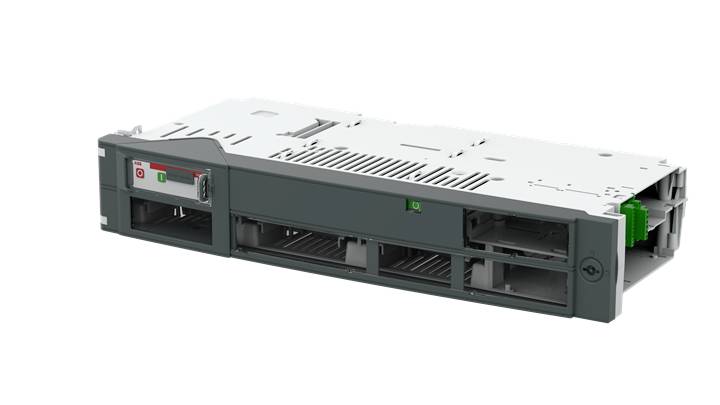 Ein leeres Servergehäuse mit Schlitzen für Einschubgeräte, teils offengelegt. Geeignet für den Einbau in ein Server-Rack.