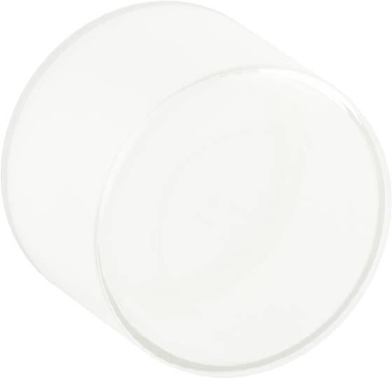 Ein leerer, transparenter Plastikdeckel, zylindrisch und weißlich, ohne erkennbare Zeichen oder Muster.